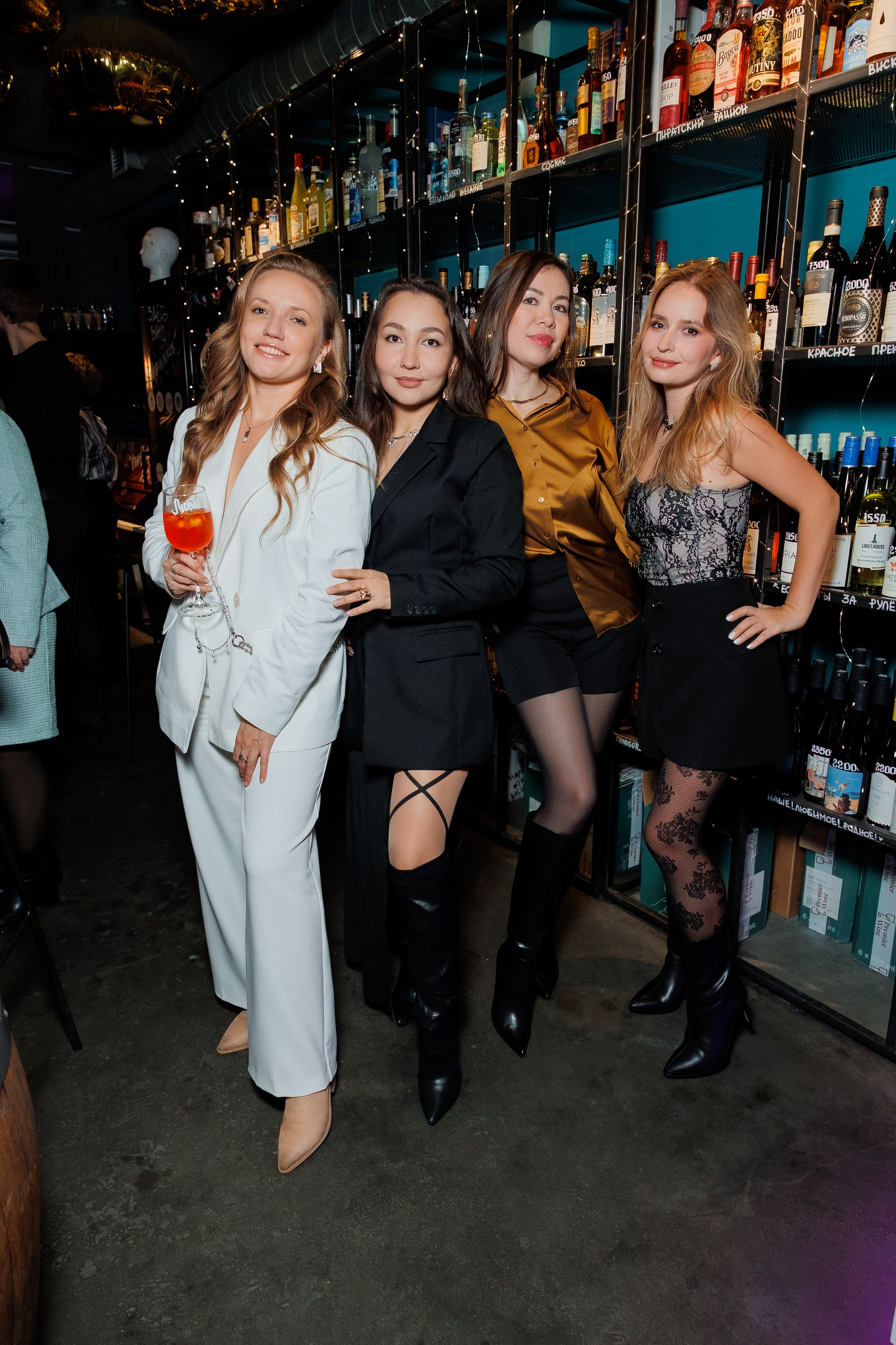 VINOTEKA BAR x MAGAZ. СВОИ. ФОТООТЧЕТЫ-СОБЫТИЯ-МЕСТА