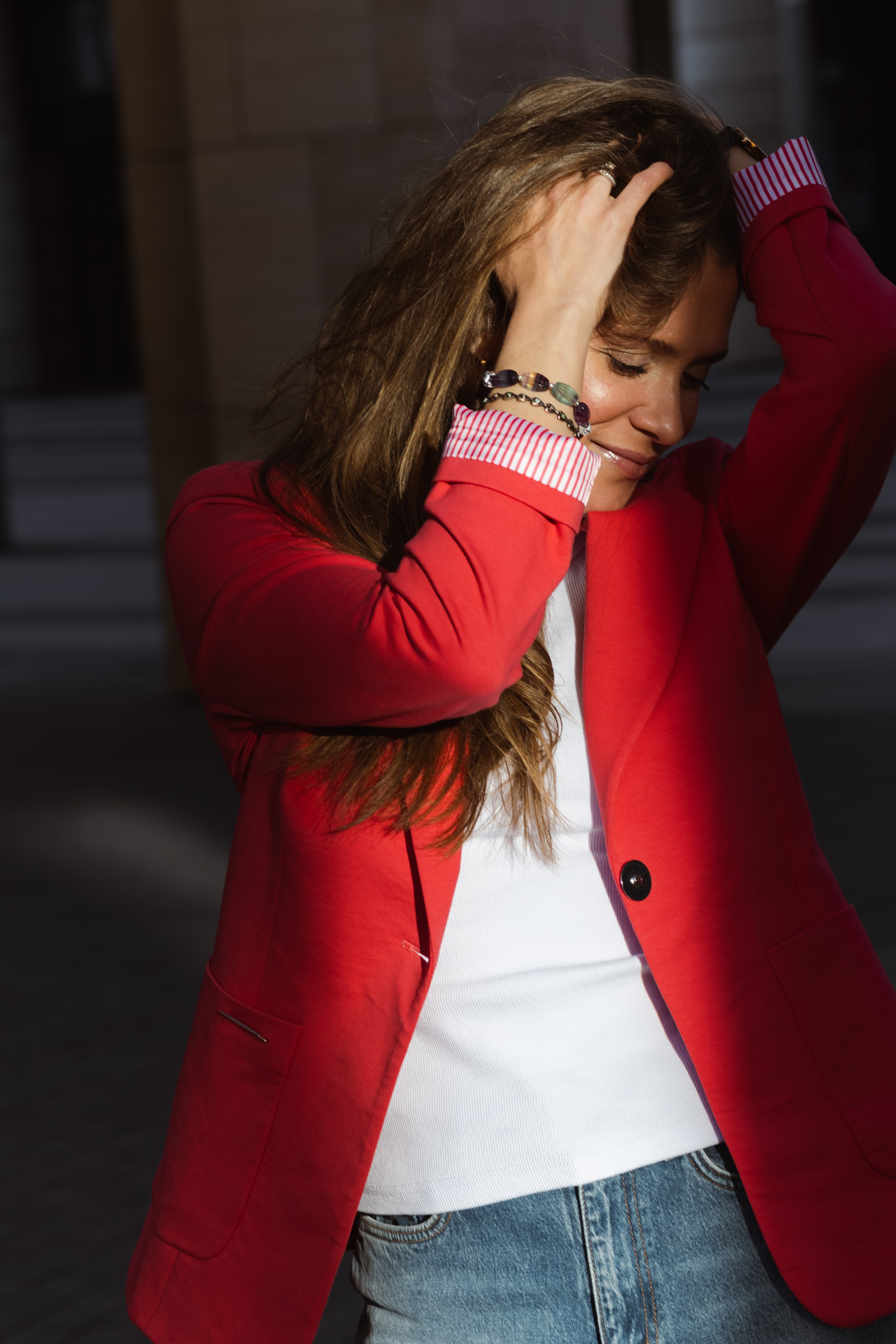 Уличная фотосессия в Невской Ратуше. Портретный и репортажный фотограф в Санкт-Петербурге | Валерия Кайряк