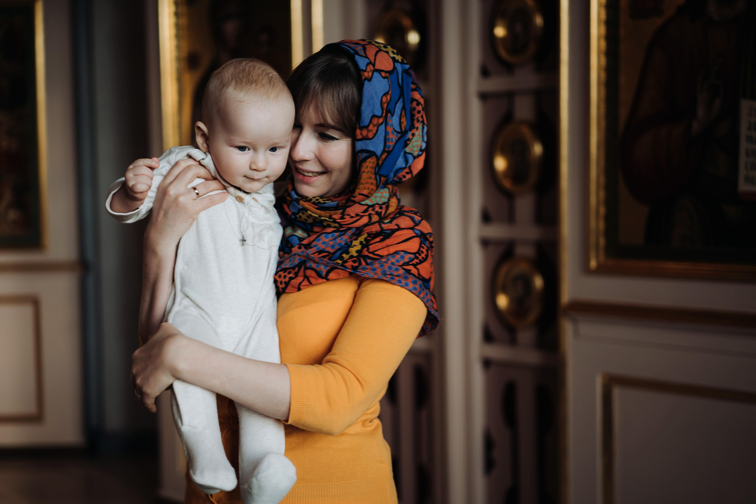 Фотограф на крещение в Крылацком церкви Рождества Богородицы