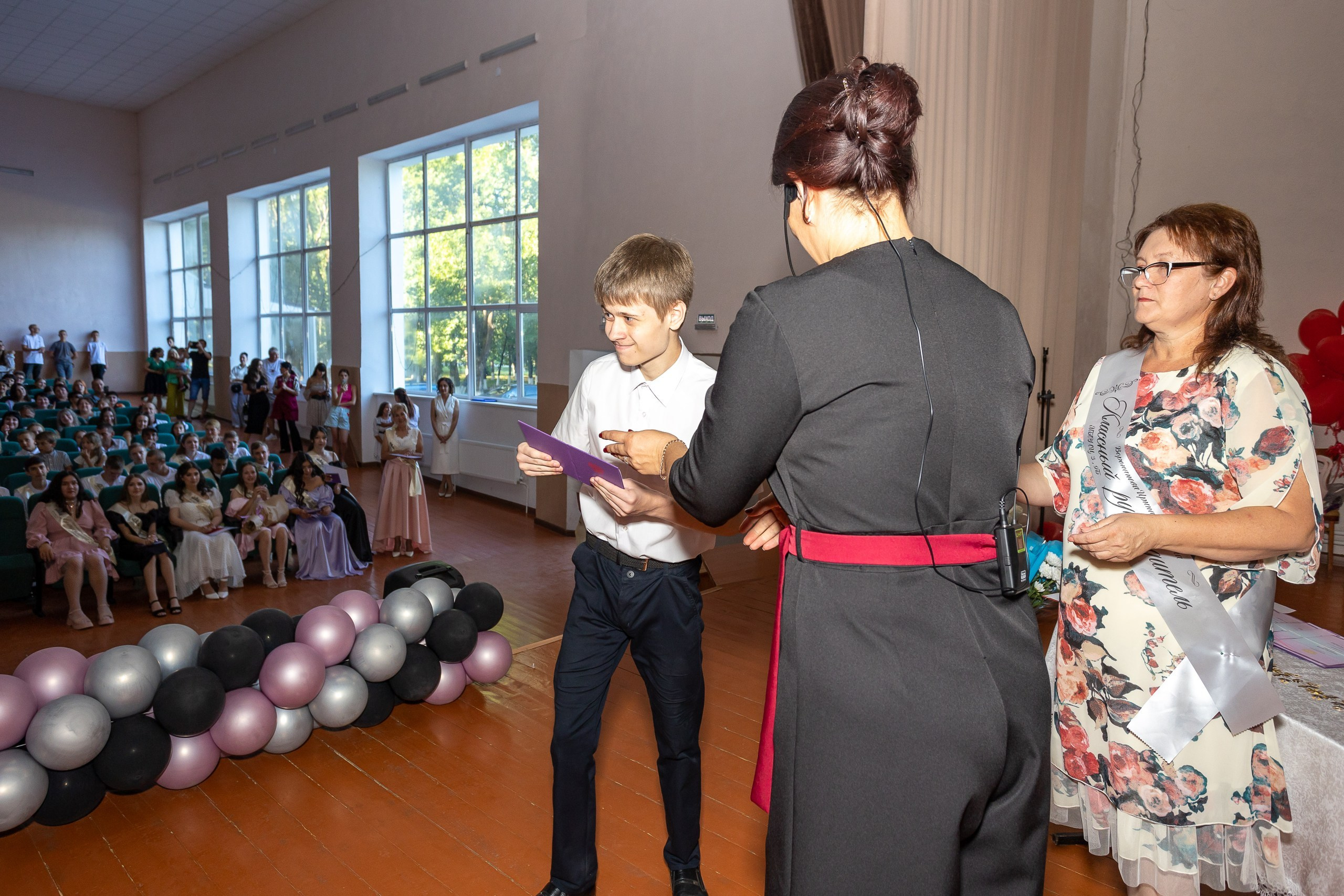 Вручение аттестата 2024 г. Выпускные альбомы Майкоп, Краснодар Елена Золотарева