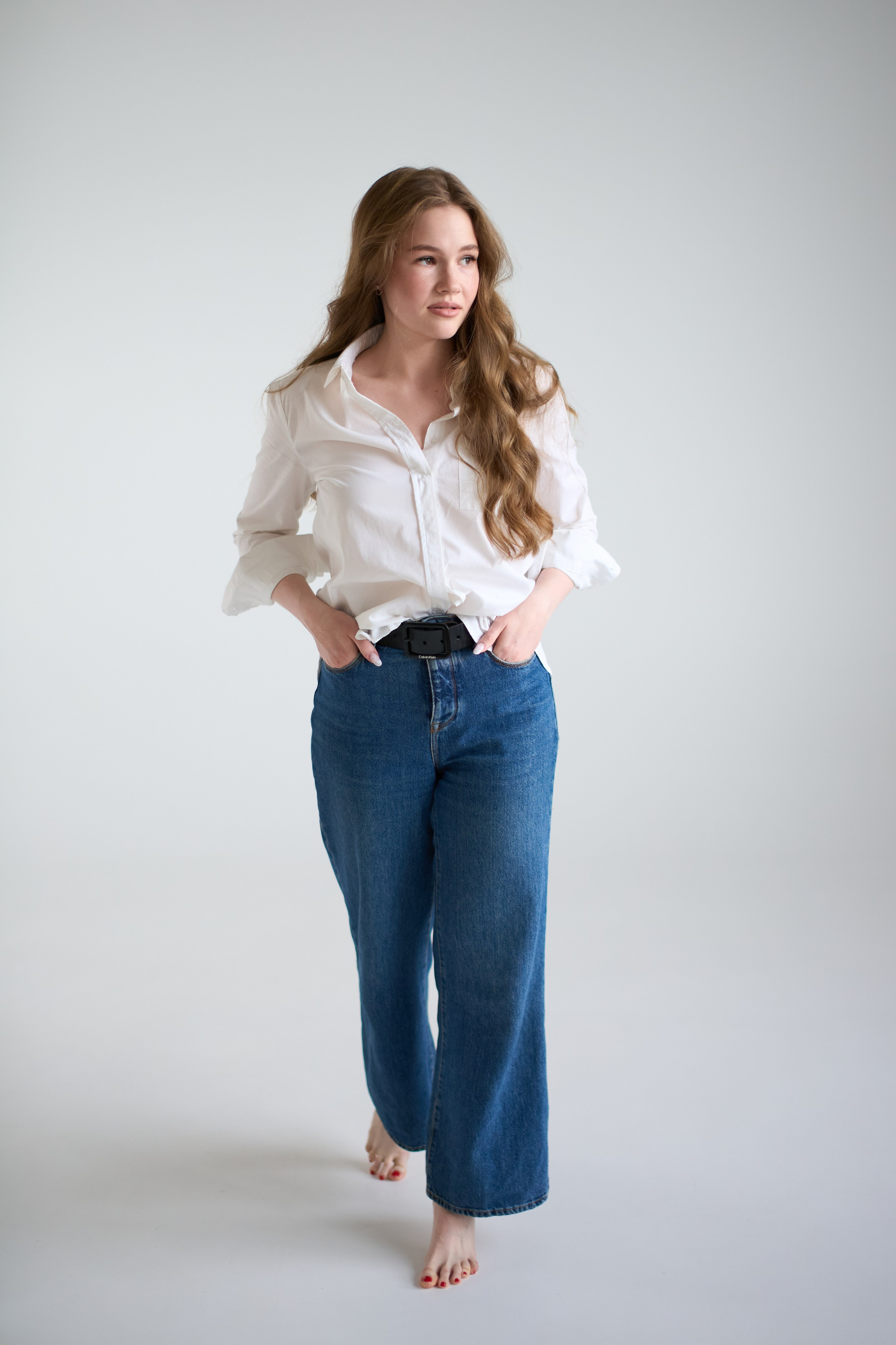 Индивидуальная женская фотосессия в фотостудии для Марины. Репортажный и женский фотограф в Новосибирске