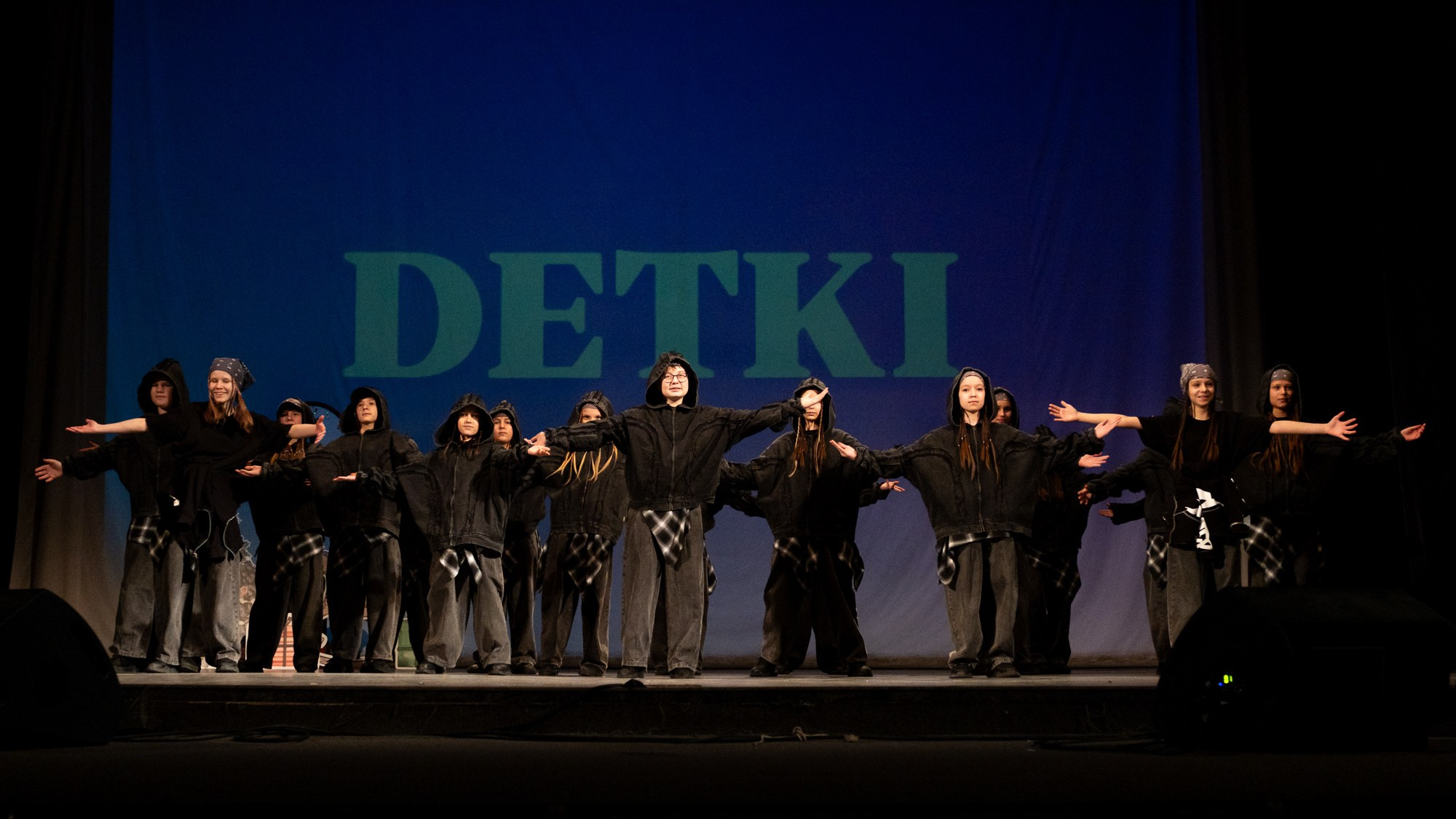 Отчетный концерт танцевального коллектива «Детки». Репортажный фотограф в Казани Павел Серпокрылов