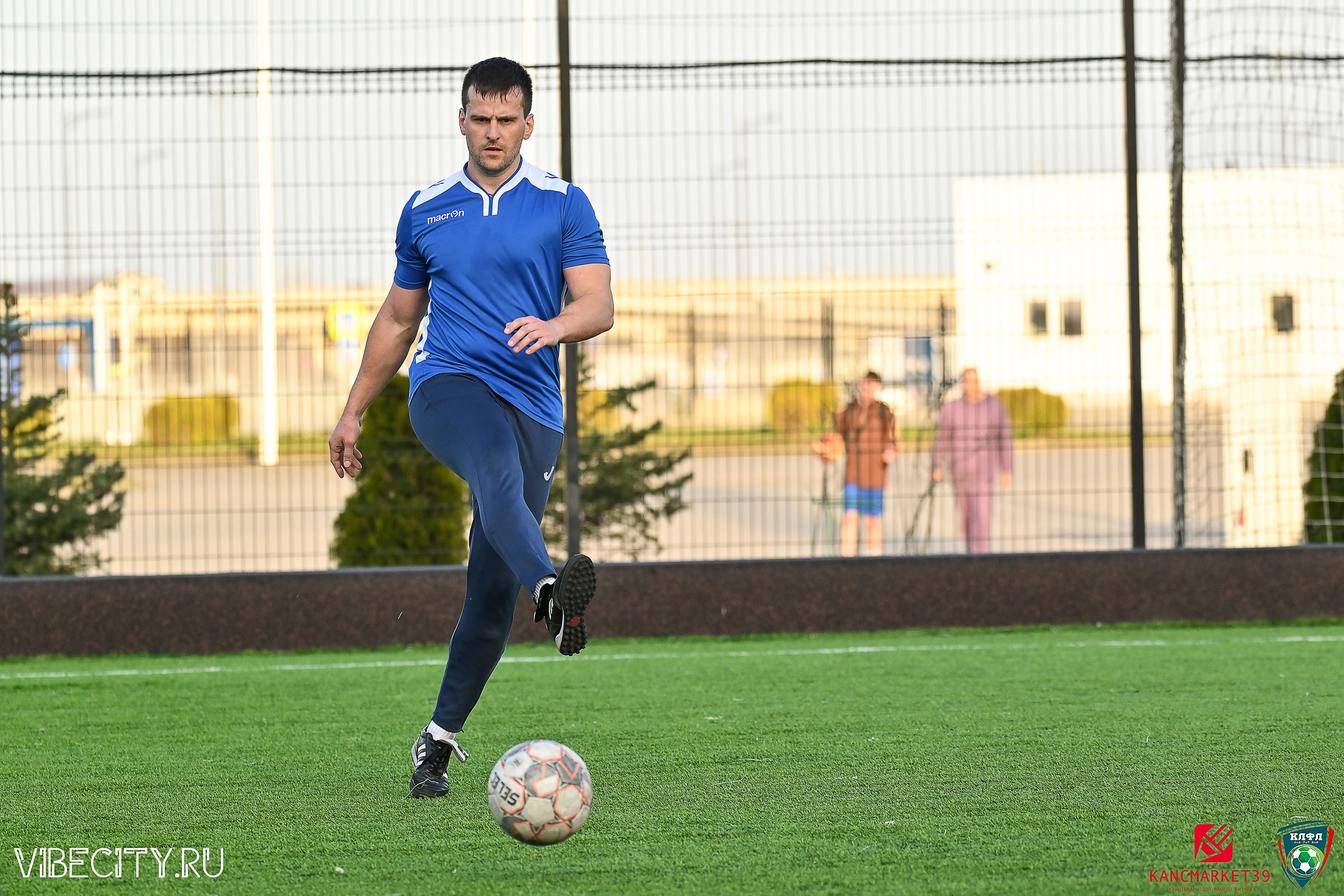 XX ЧЕМПИОНАТ КАЛИНИНГРАДСКОЙ ЛФЛ КАНЦМАРКЕТ39 сезона 2024–2025 гг. VIBECITY.RU Вайб Сити Ру Фоторепортажи Фотоотчеты Калининград