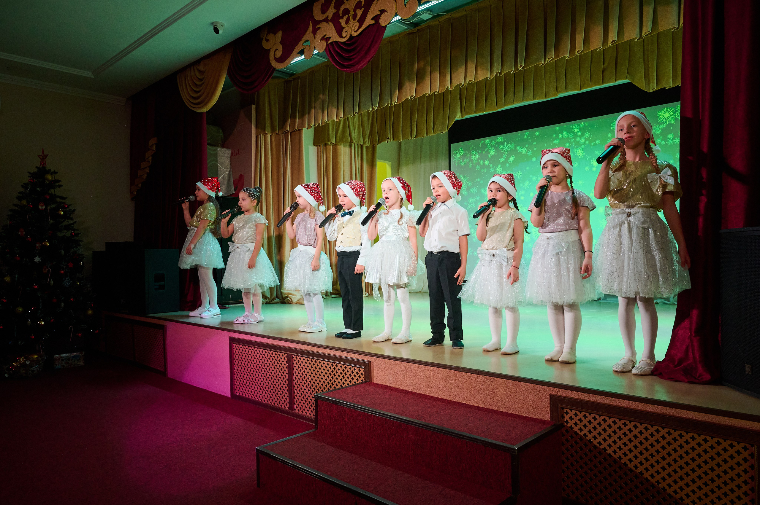 НГ ДК Виноградный. Жизнь курорта Кабардинка в фотографиях