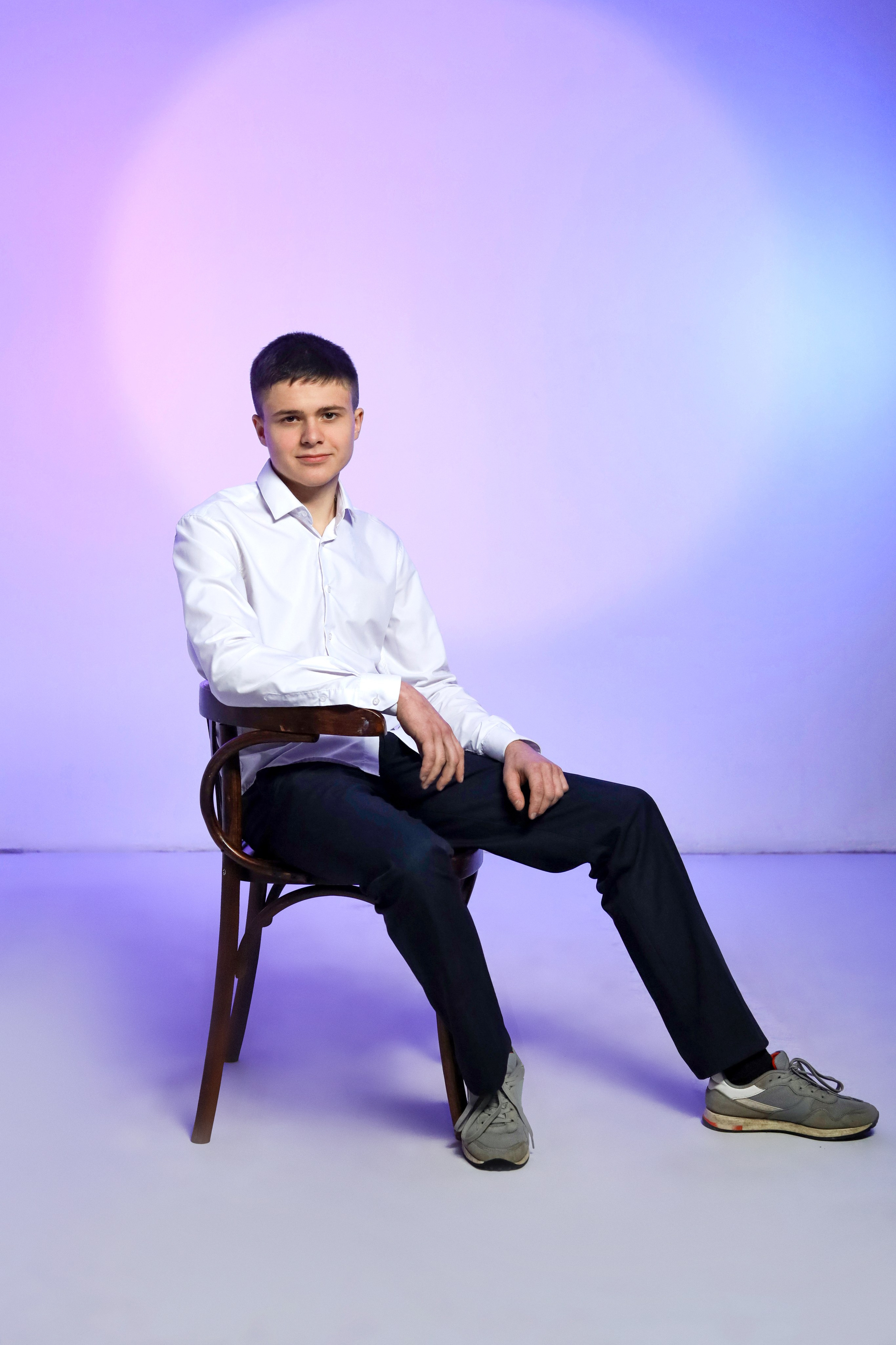 Альбом на окончание школы 9 и 11 класс «Симфония». Выпускные альбомы в Тюмени для школ, садов, вузов спортивных секций