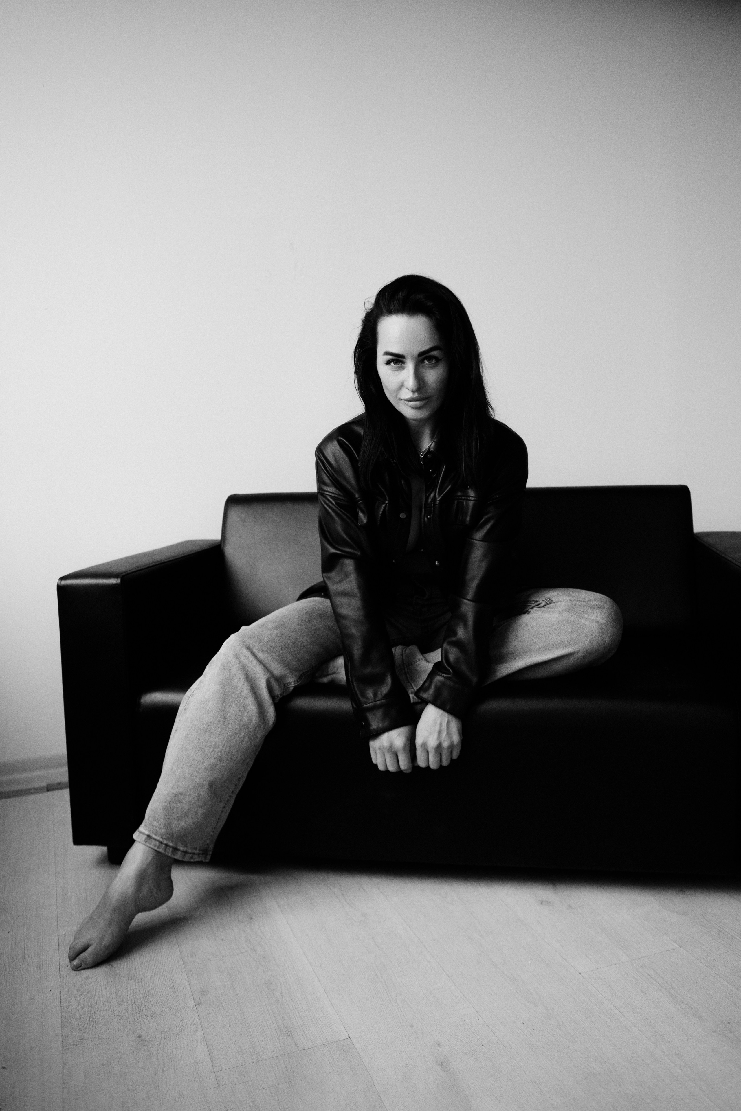 Виктория. Минималистичная фотосессия в студии. Портретный фотограф в Иванове Ольга Гуральник