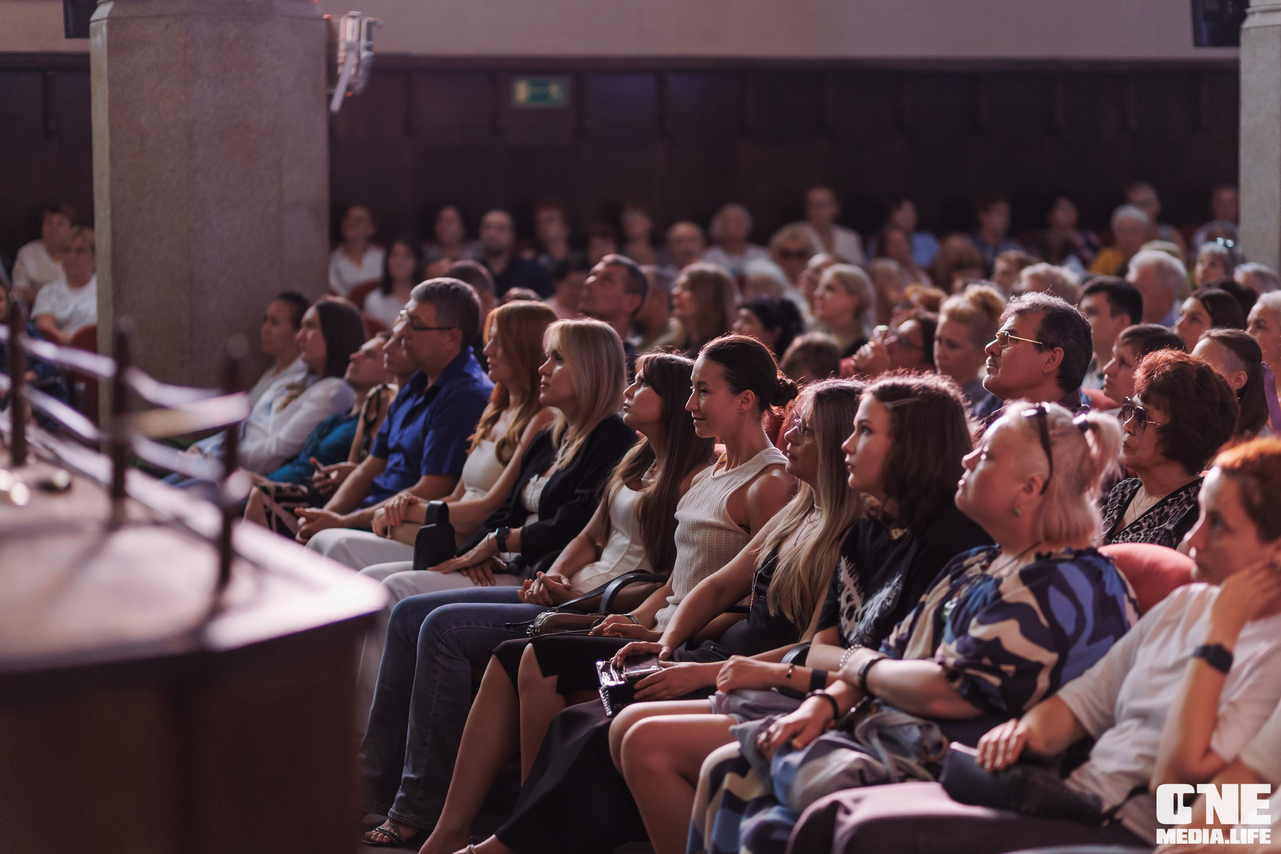Фоторепортаж из Калининградской филармонии. One Media Life: фоторепортажи, фотоотчеты с мероприятий и заведений