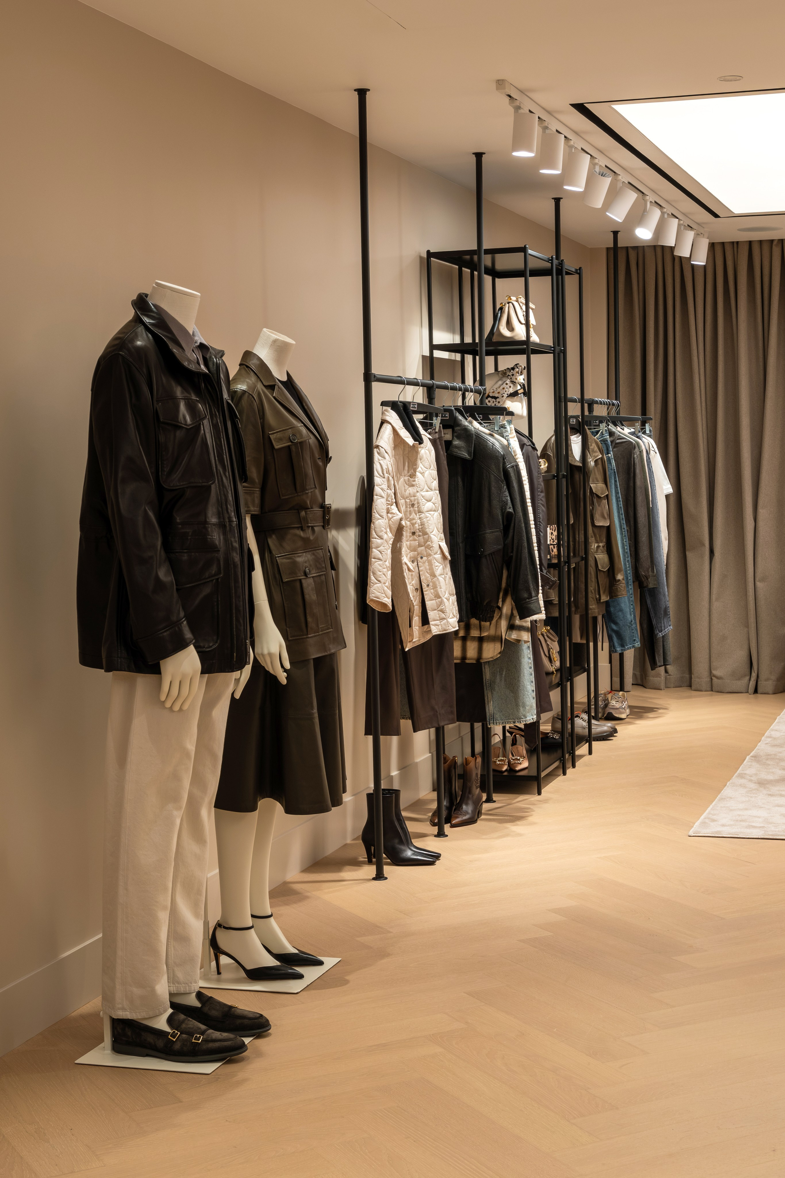 ЦУМ. Фотограф и видеограф в Тюмени Анна Жагорина, ваши фото еще не отдавали так быстро!