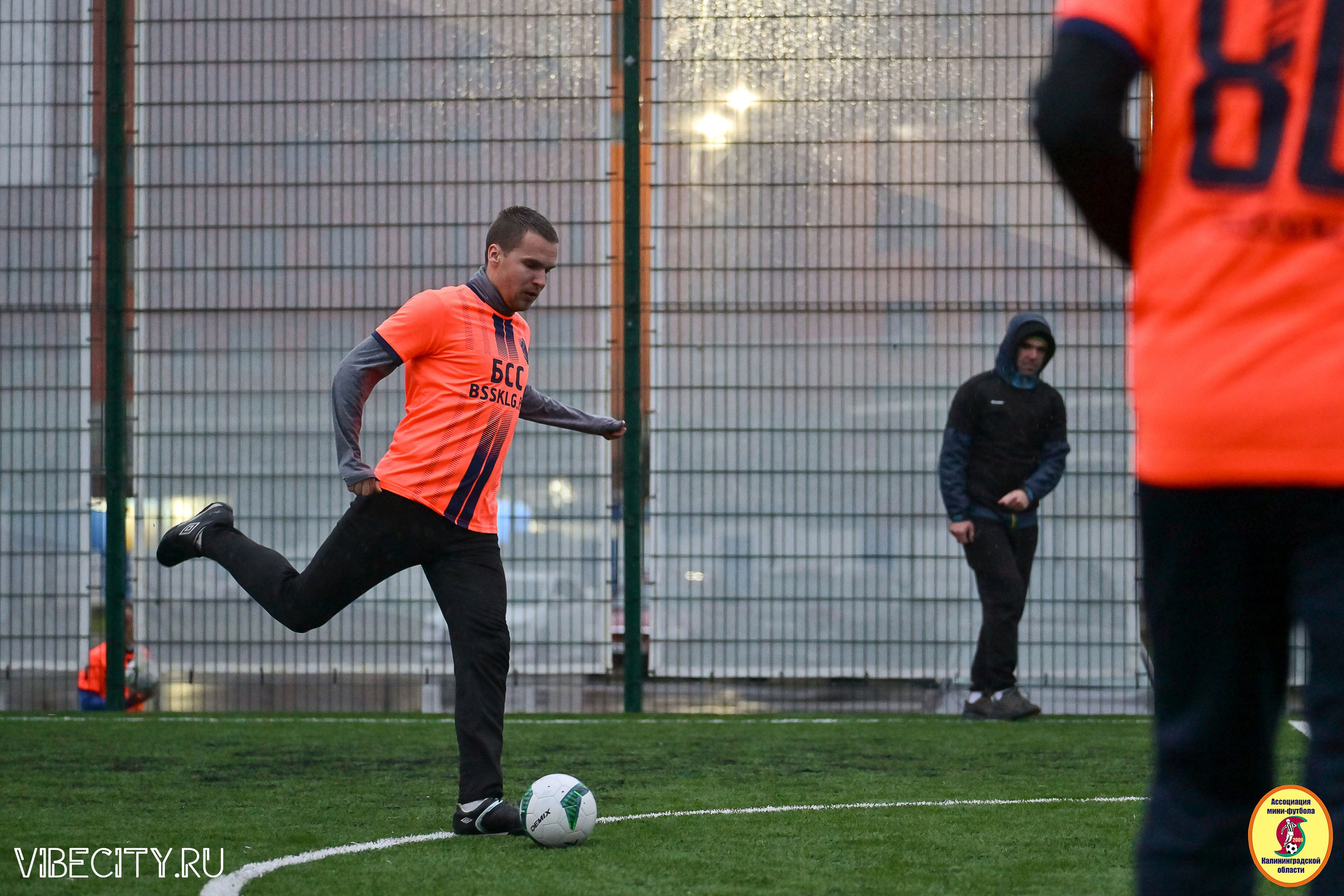 ИГРЫ МИНИ-ФУТБОЛЬНОЙ ЛИГИ. VIBECITY.RU Вайб Сити Ру Фоторепортажи Фотоотчеты Калининград