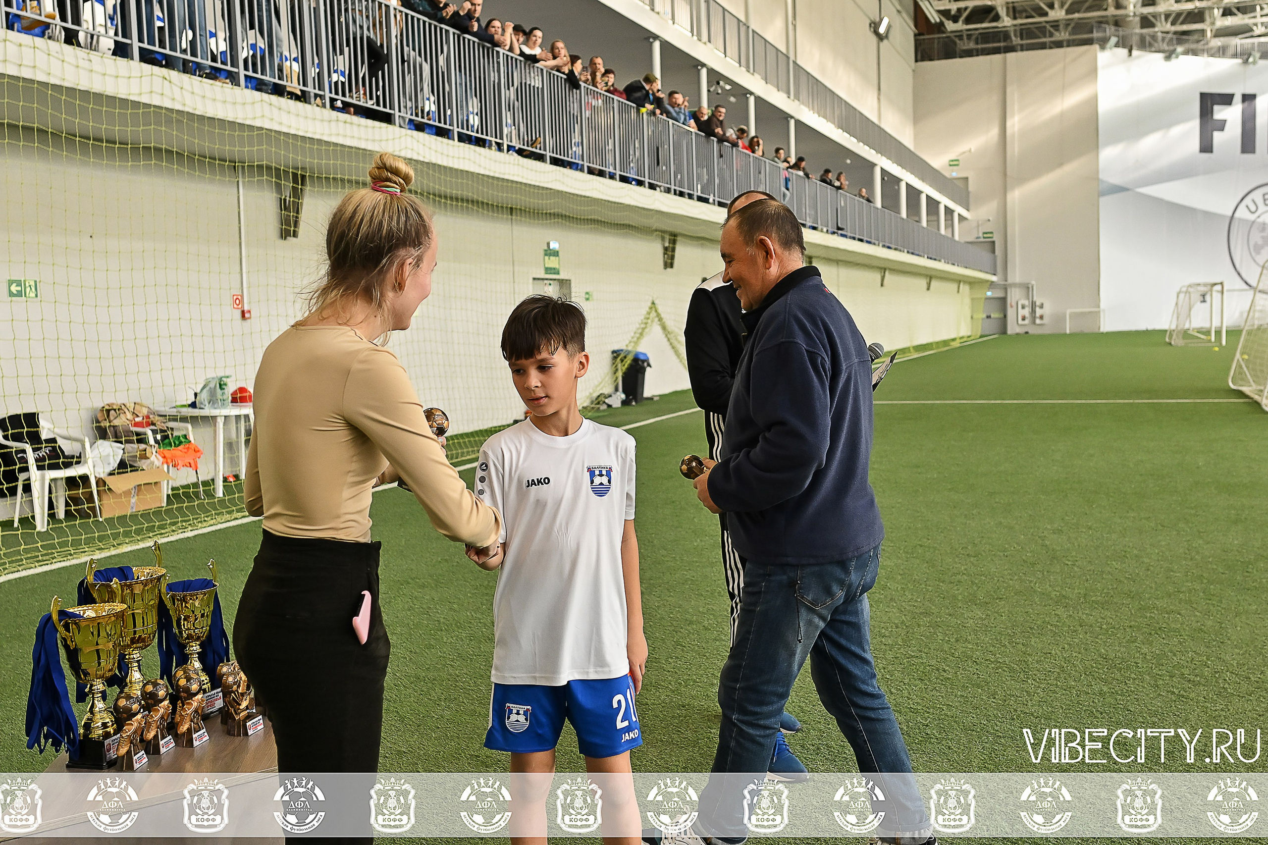 КУБОК БАЛТИЙСКОЙ ЛИГИ ПО МИНИ-ФУТБОЛУ U9 ЗЛ. VIBECITY.RU Вайб Сити Ру Фоторепортажи Фотоотчеты Калининград