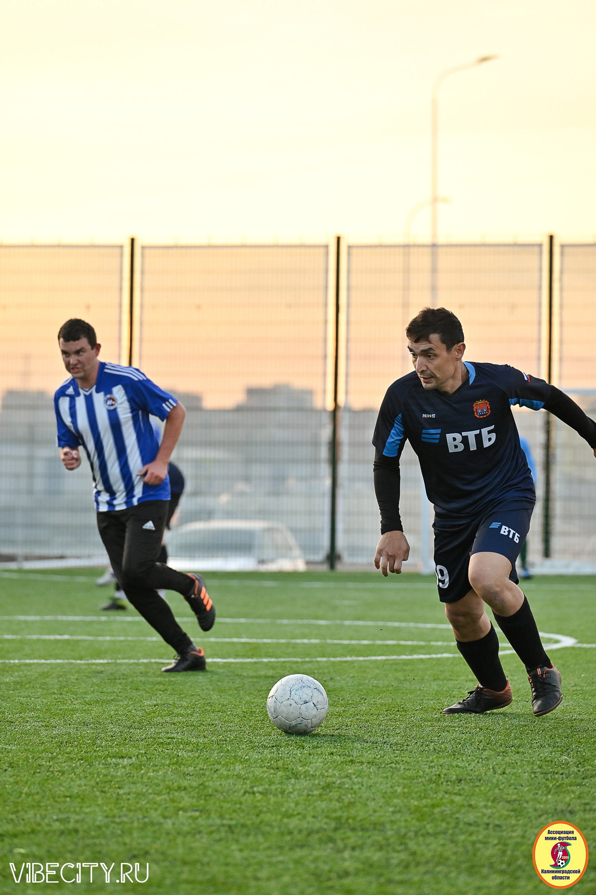 ИГРЫ МИНИ-ФУТБОЛЬНОЙ И КОРПОРАТИВНОЙ ЛИГИ. VIBECITY.RU Вайб Сити Ру Фоторепортажи Фотоотчеты Калининград
