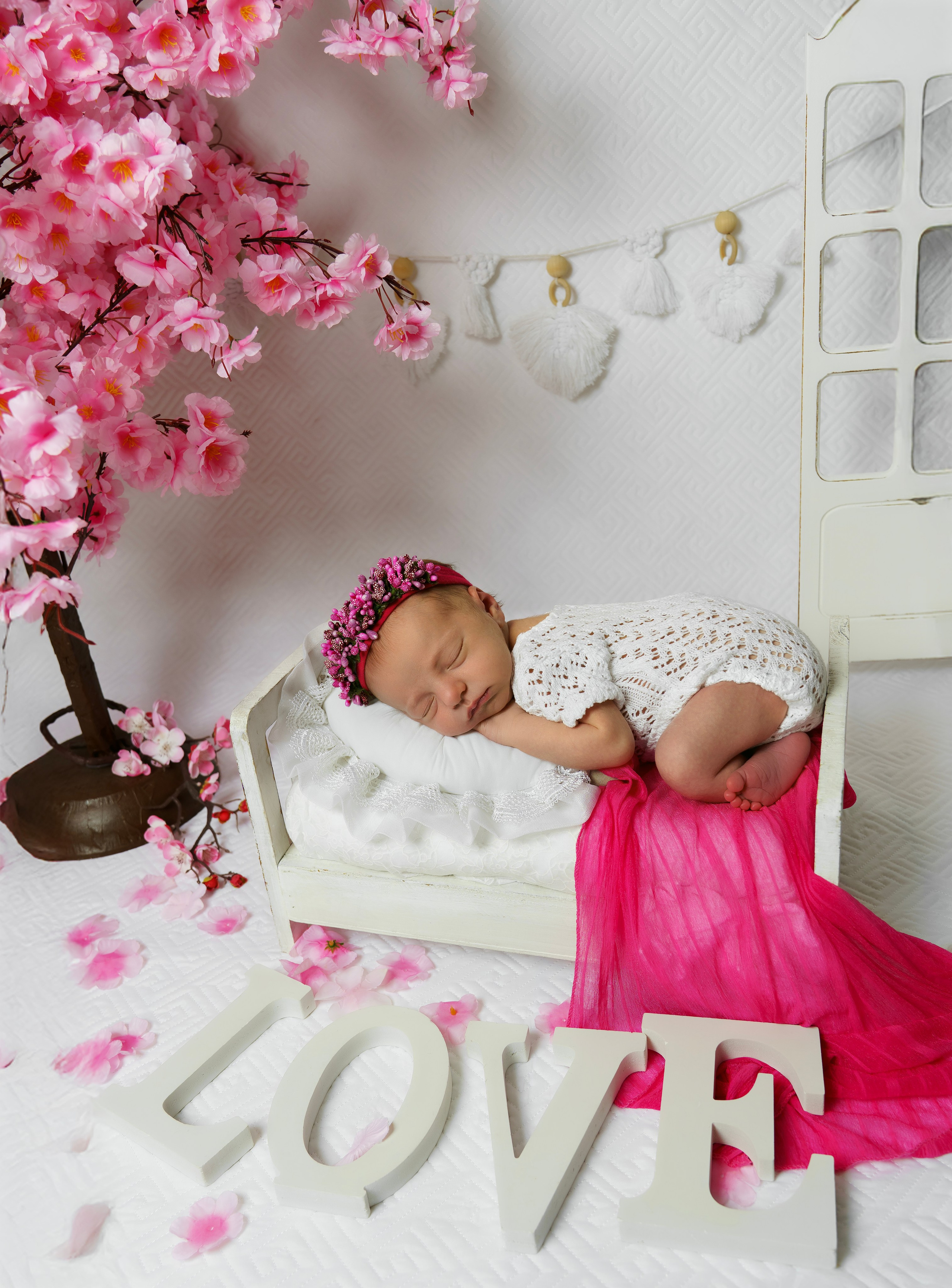 Фотосессия новорожденного (newborn). Фотограф новорожденных, детей до года и беременных в Симферополе