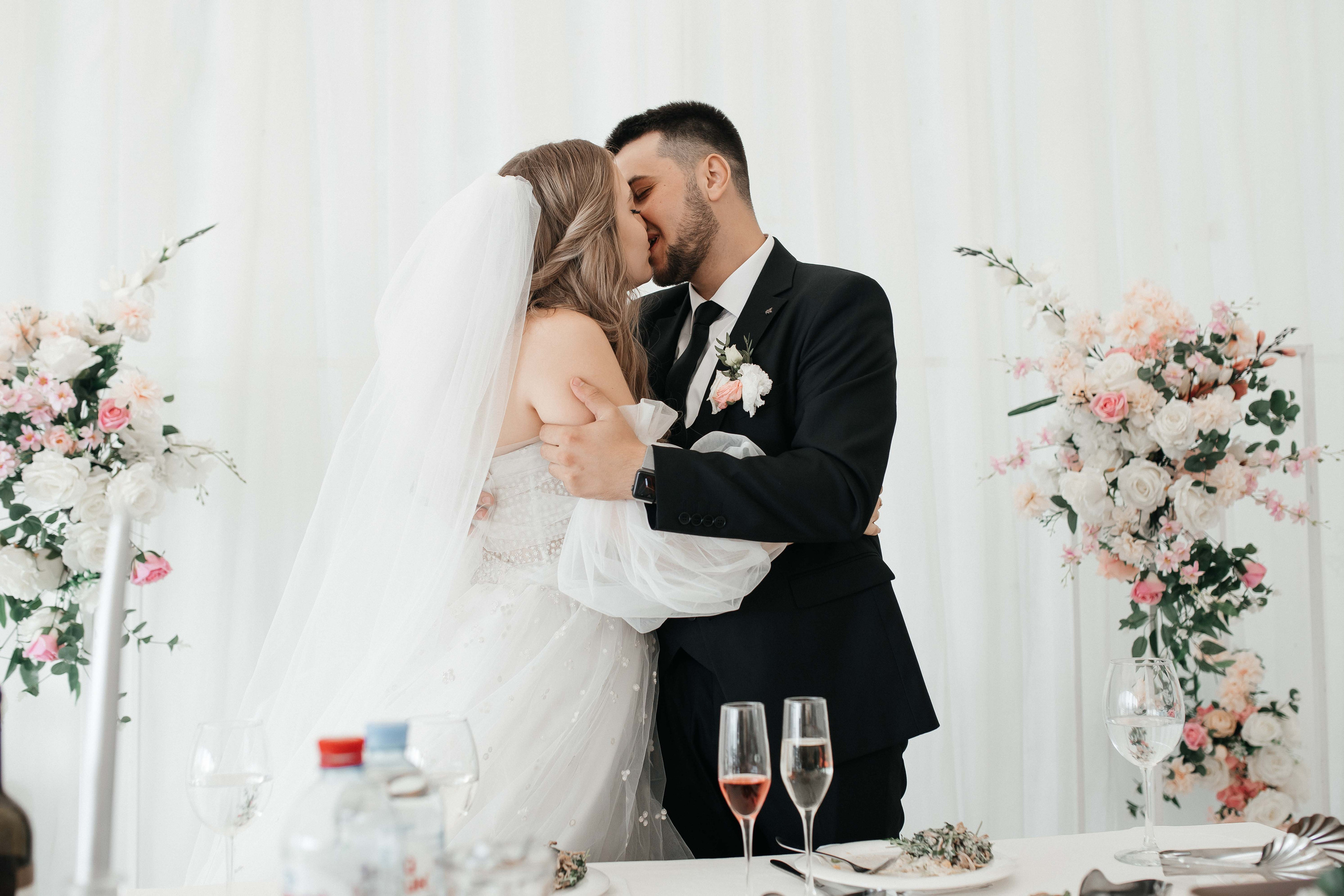 Влад и Саша | Роял Марин | Свадьба 3.09.2022. Свадебный фотограф Новосибирск | Готовность фото от 14 дней