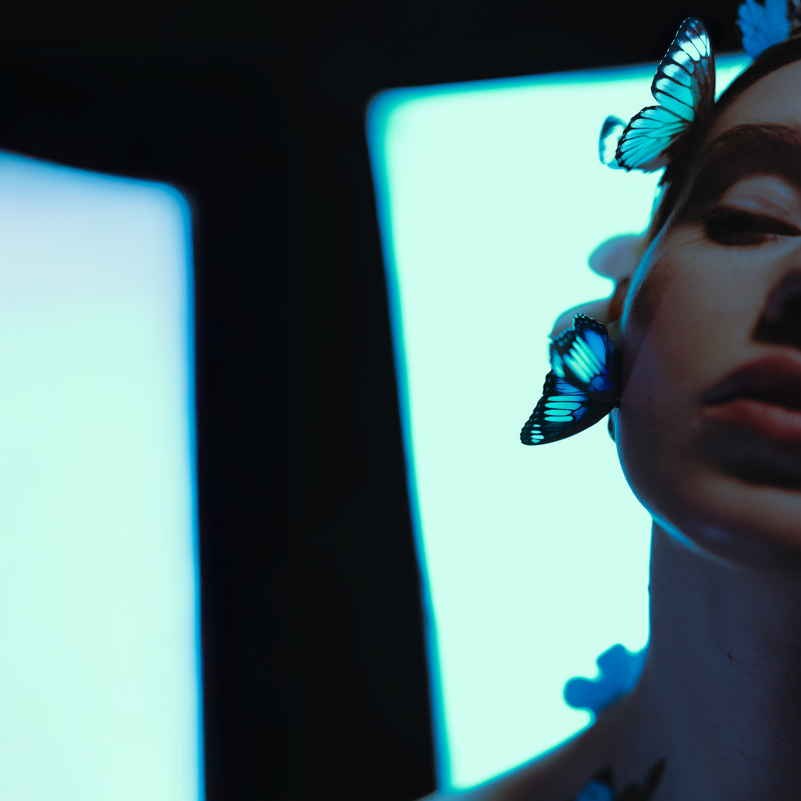 Съемка для Амуры на релиз трека «Знак». Xstazia — музыкальные обложки, арт-дирекшн, режиссура и креативное продюссирование