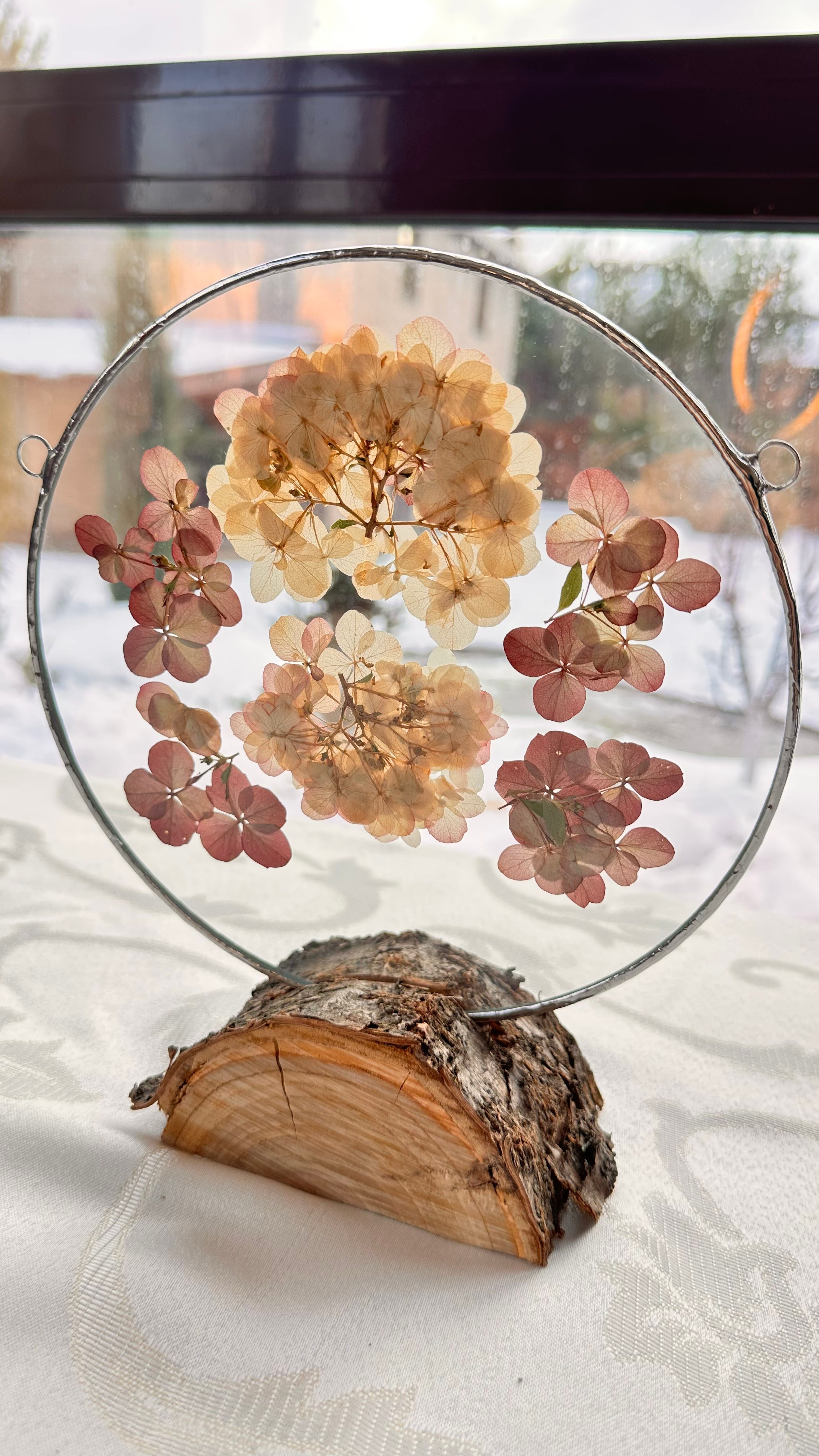 Гортензия круг 20 см. Оформляю пространства. Витражи с сухоцветами в технике Тиффани