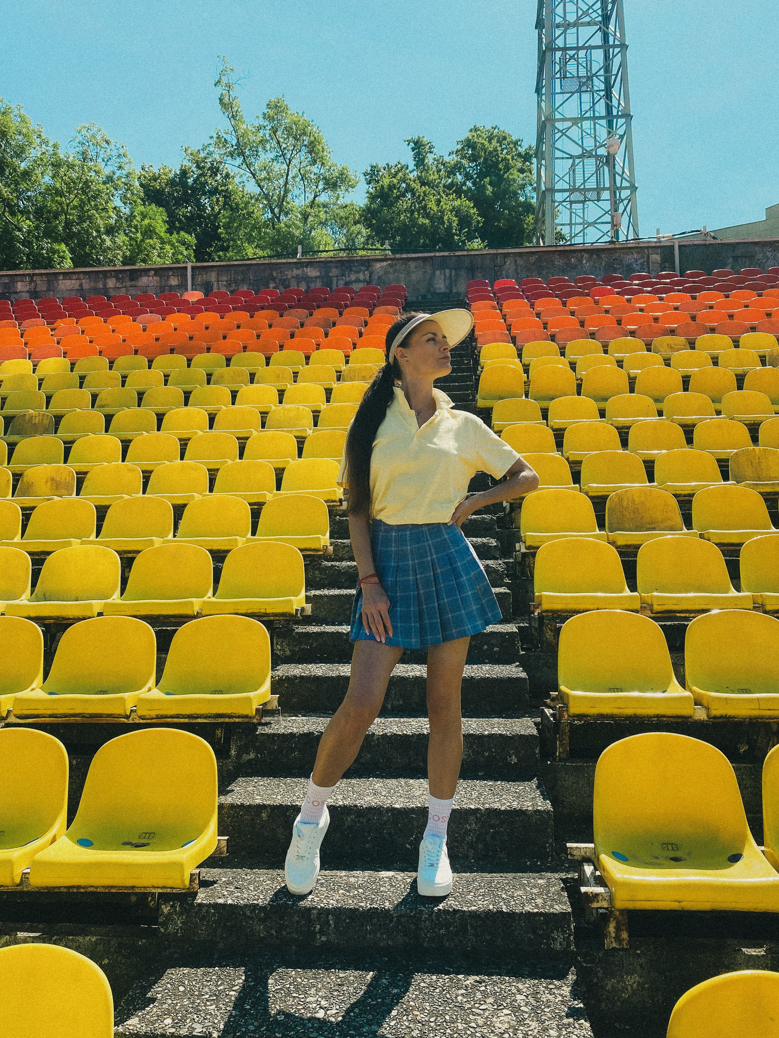 Ретро на сочинском стадионе. Чувственный мобильный фотограф в Казани и Сочи Дьяченко Дарья