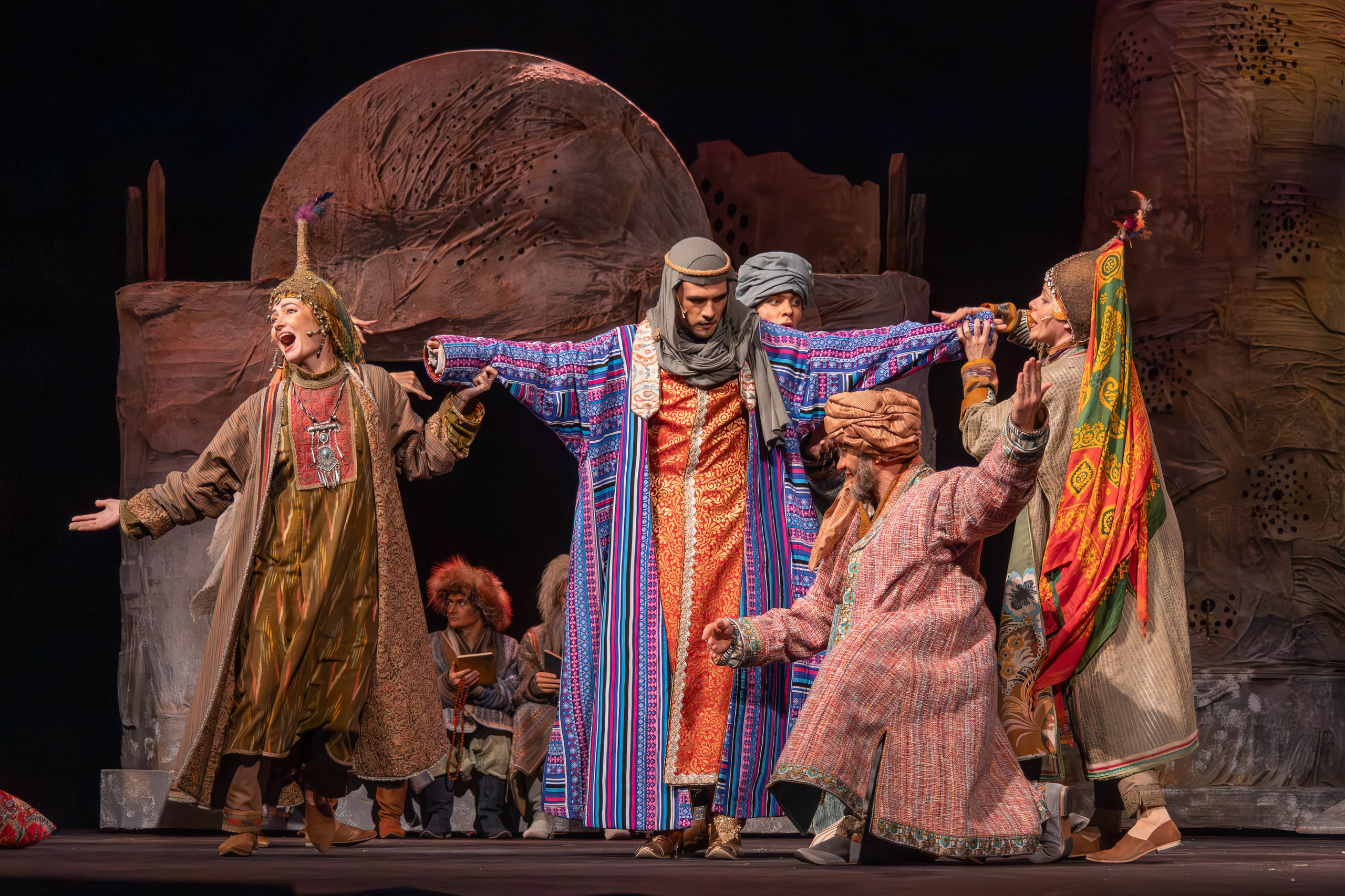 Спектакль «Далеко-далеко на Востоке» в театре Терезы Дуровой