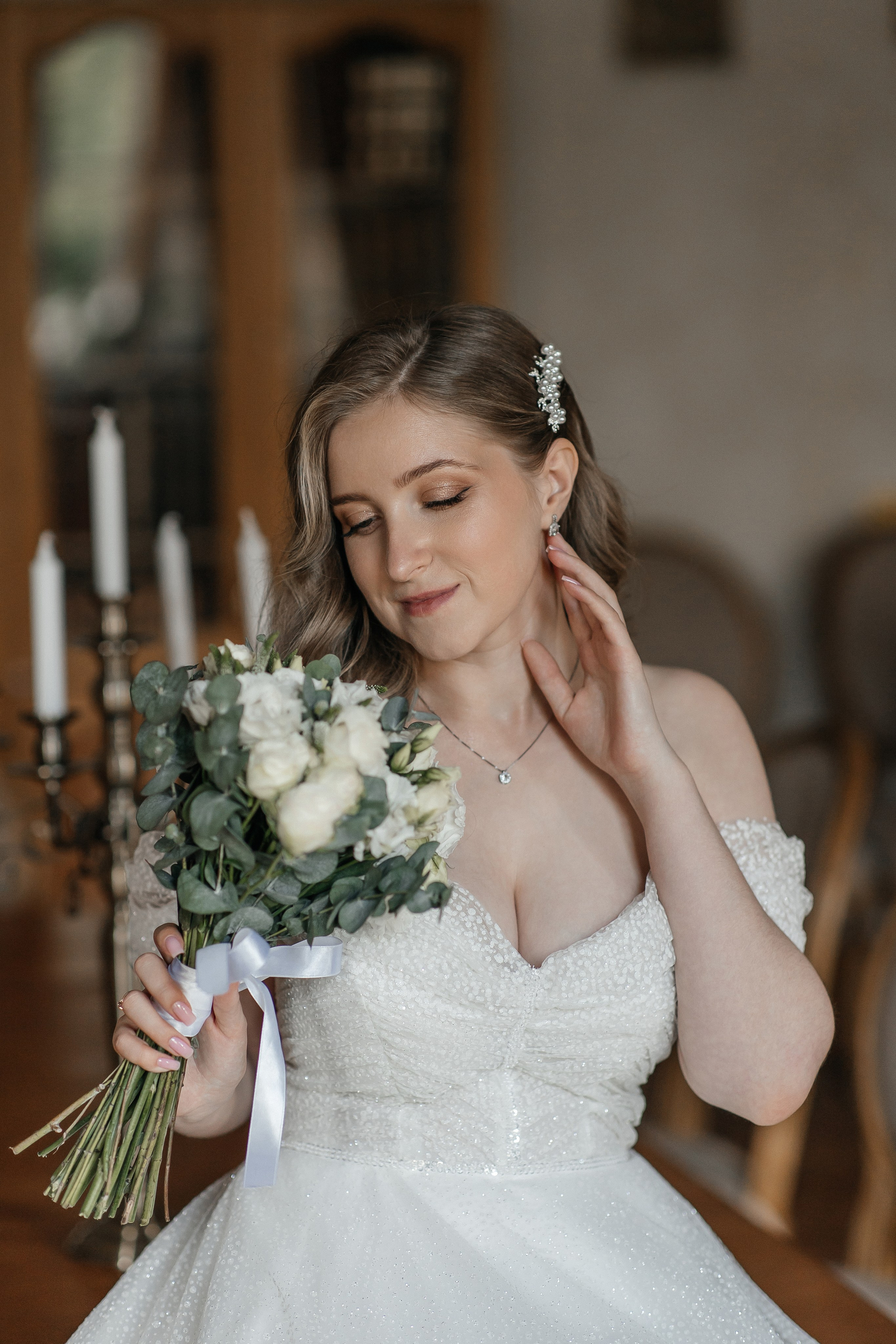 Свадебная фотосессия в библиотеке читальне имени Пушкина