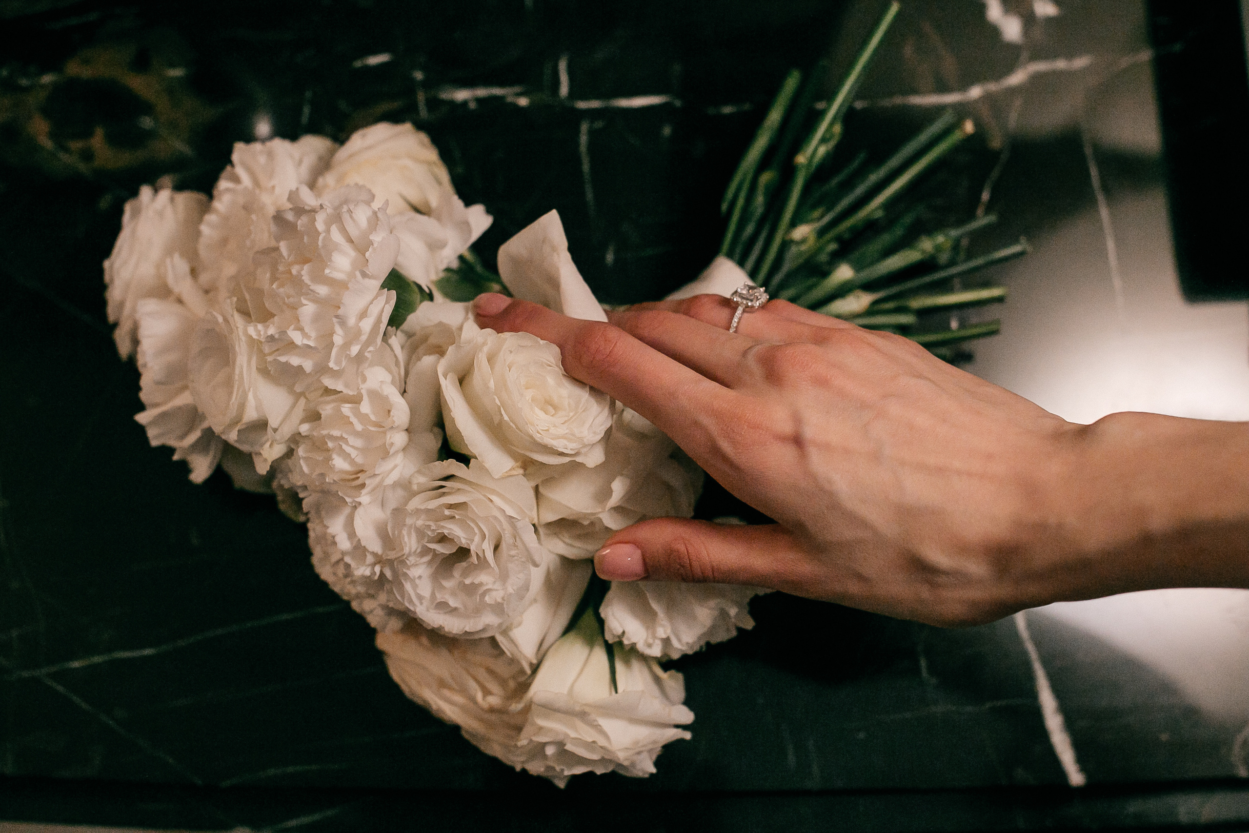 Портретные фотографии молодожёны свадебная фотосессия сборы невесты