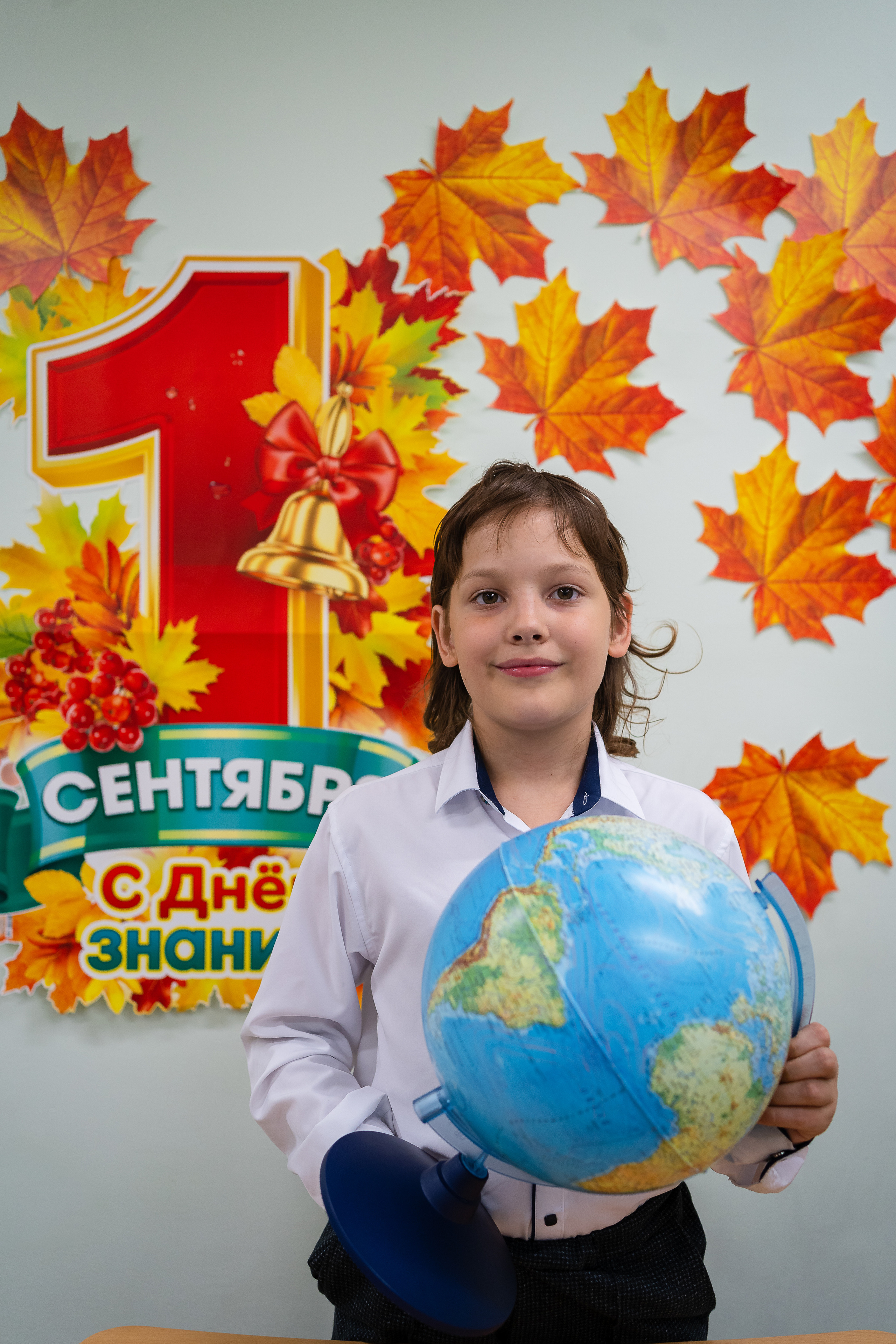 1 сентября праздник в школе ученики учителя гимназия частная школа первоклассники гимназисты фотосъемка в школе фотограф на детский праздник