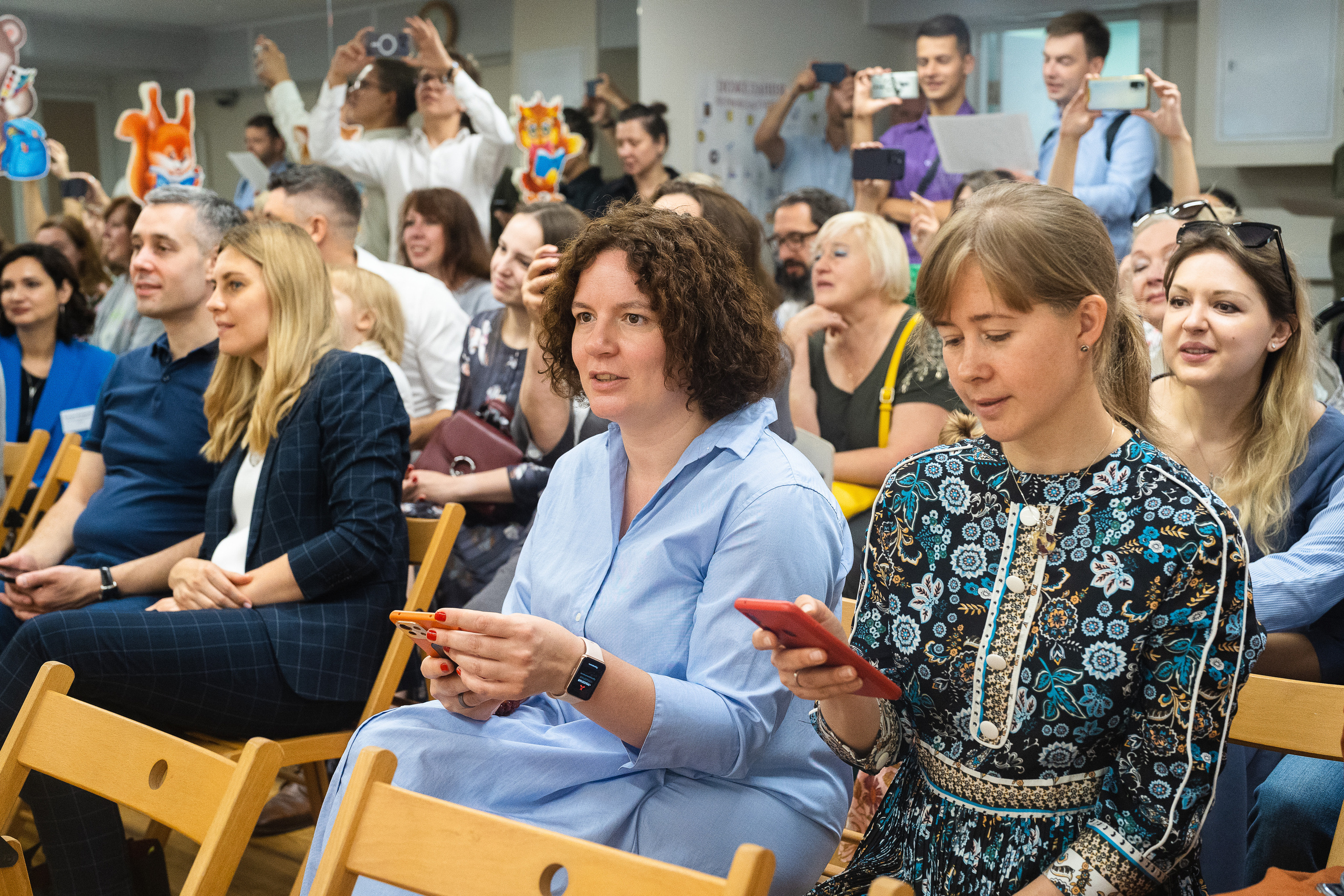 1 сентября праздник в школе ученики учителя гимназия частная школа первоклассники гимназисты фотосъемка в школе фотограф на детский праздник
