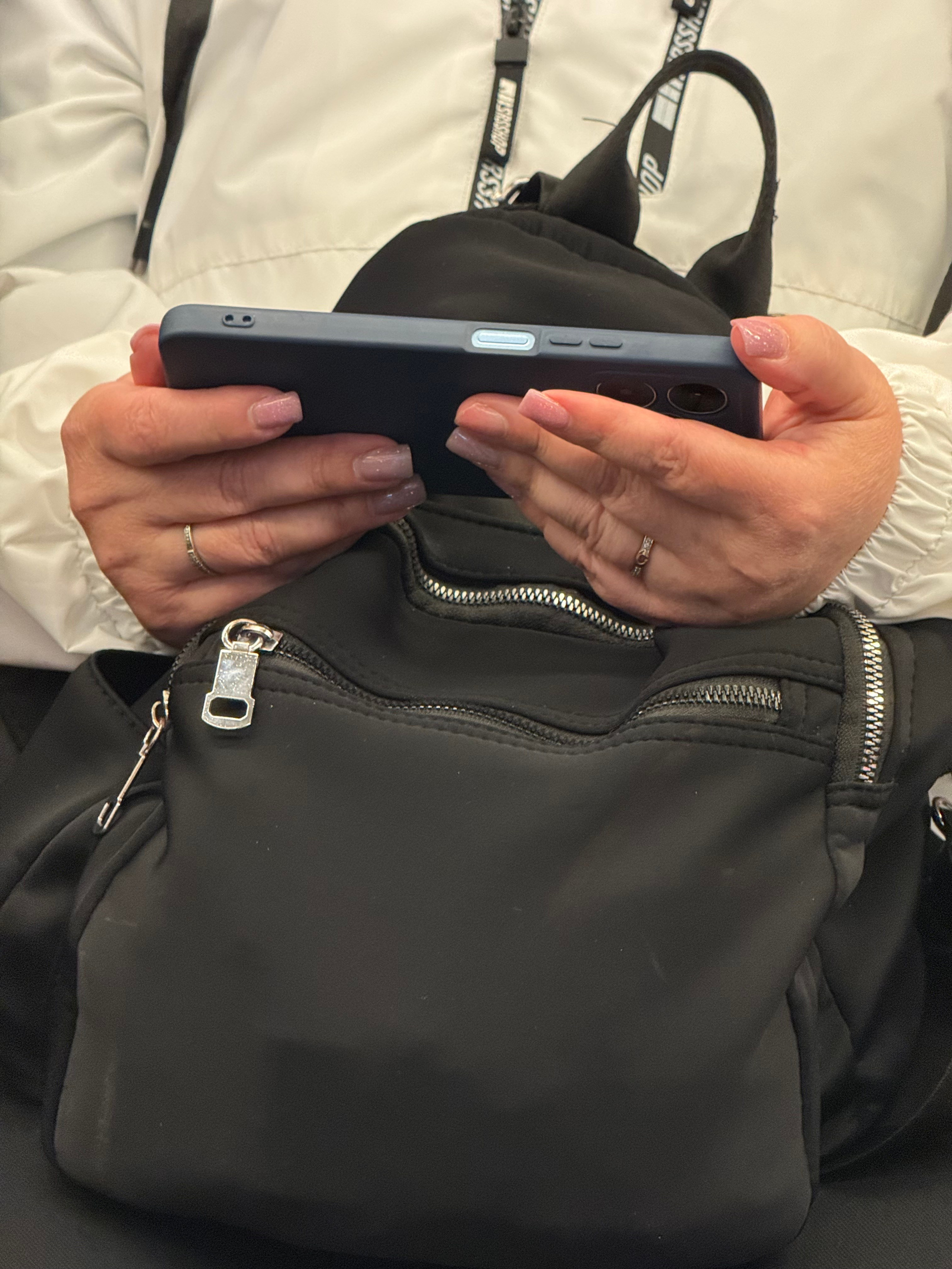 #руки_незнакомцев. Главная