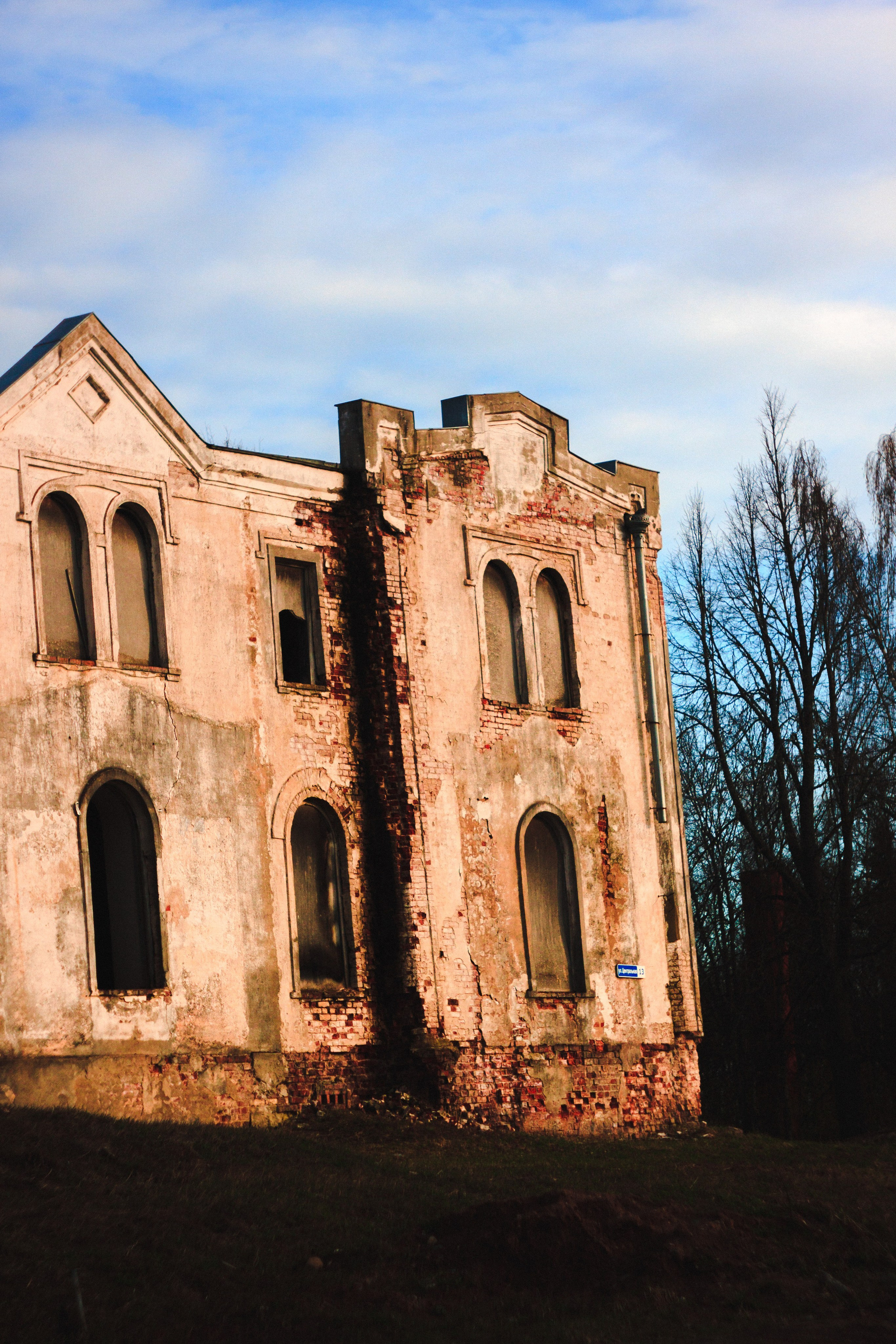 The Haunted Castle. Den Mirov — Photographer, Musician