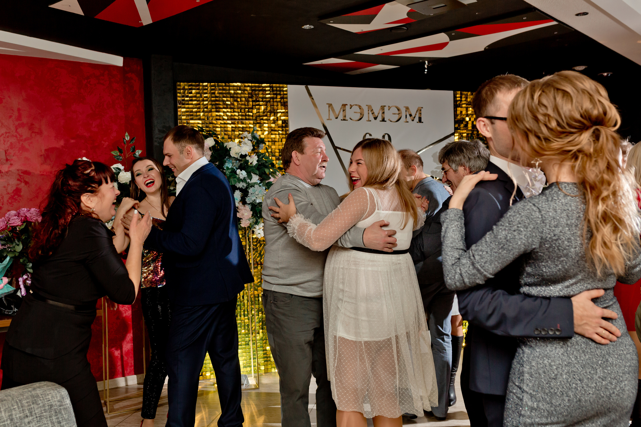 Свадебный зал для юбилея кафе юбилей ресторан фотограф цена банкетный