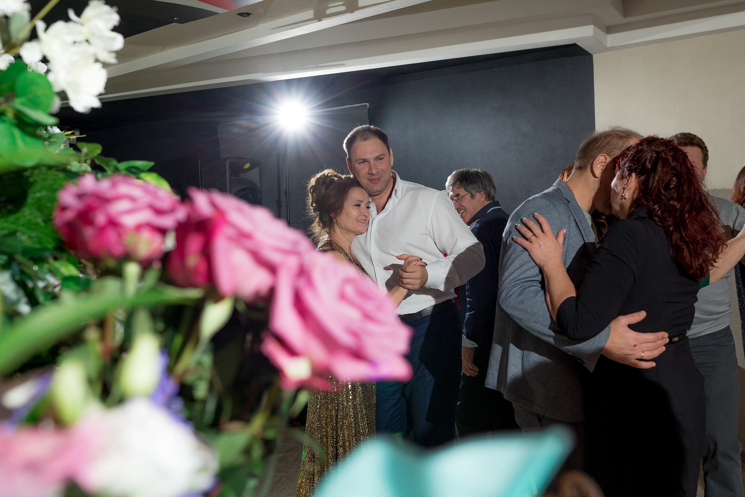 Свадебный зал для юбилея кафе юбилей ресторан фотограф цена банкетный