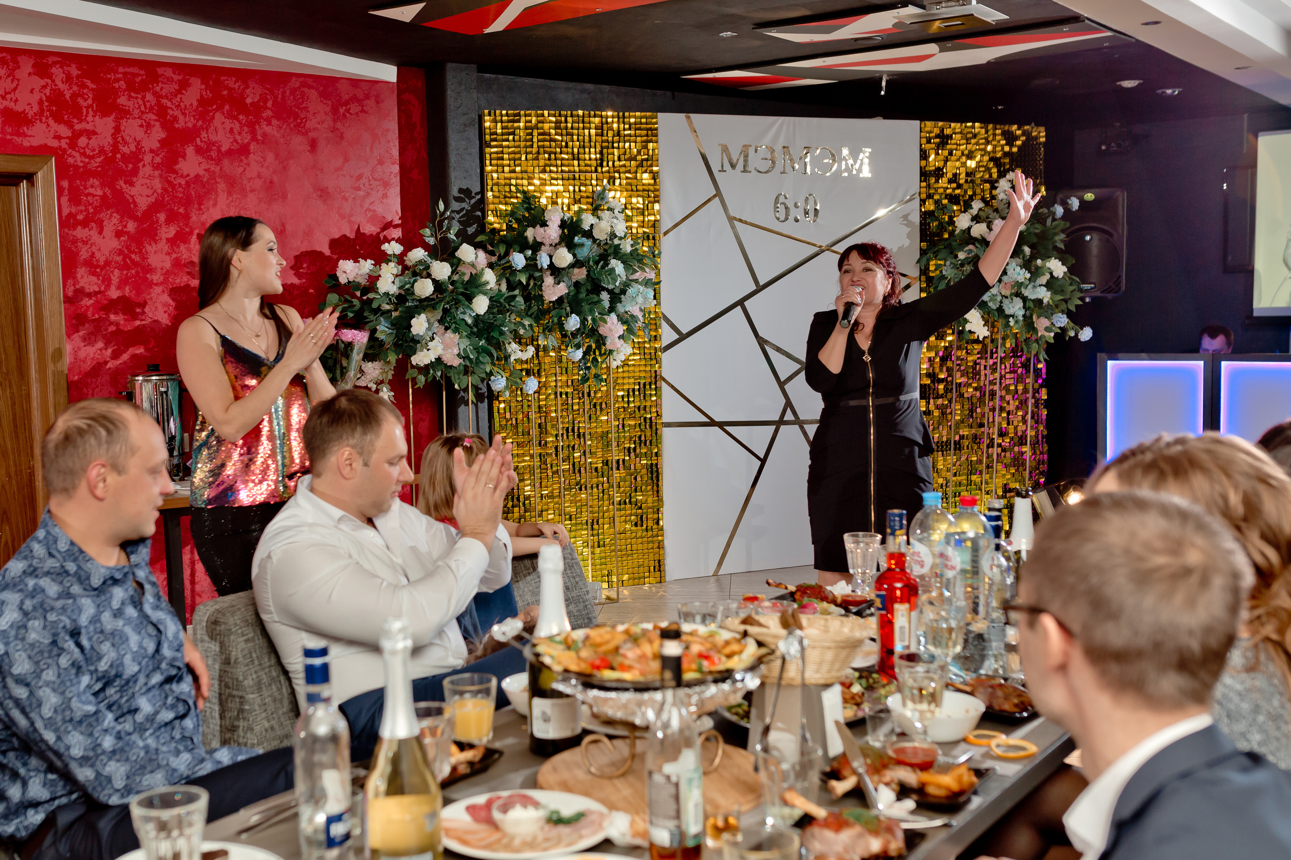 Свадебный зал для юбилея кафе юбилей ресторан фотограф цена банкетный