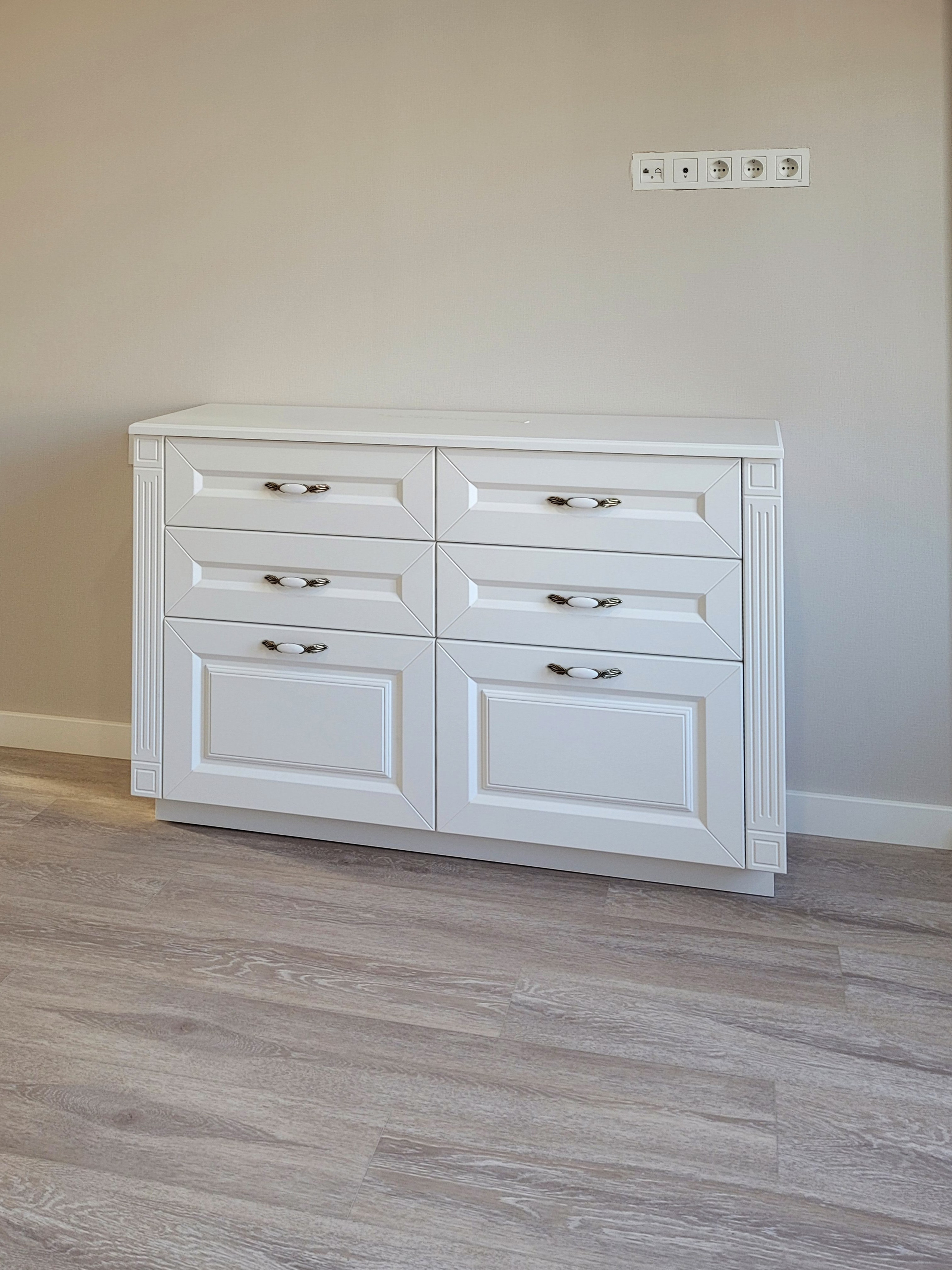 Спальни и гостиные. Мебель на заказ в Евпатории