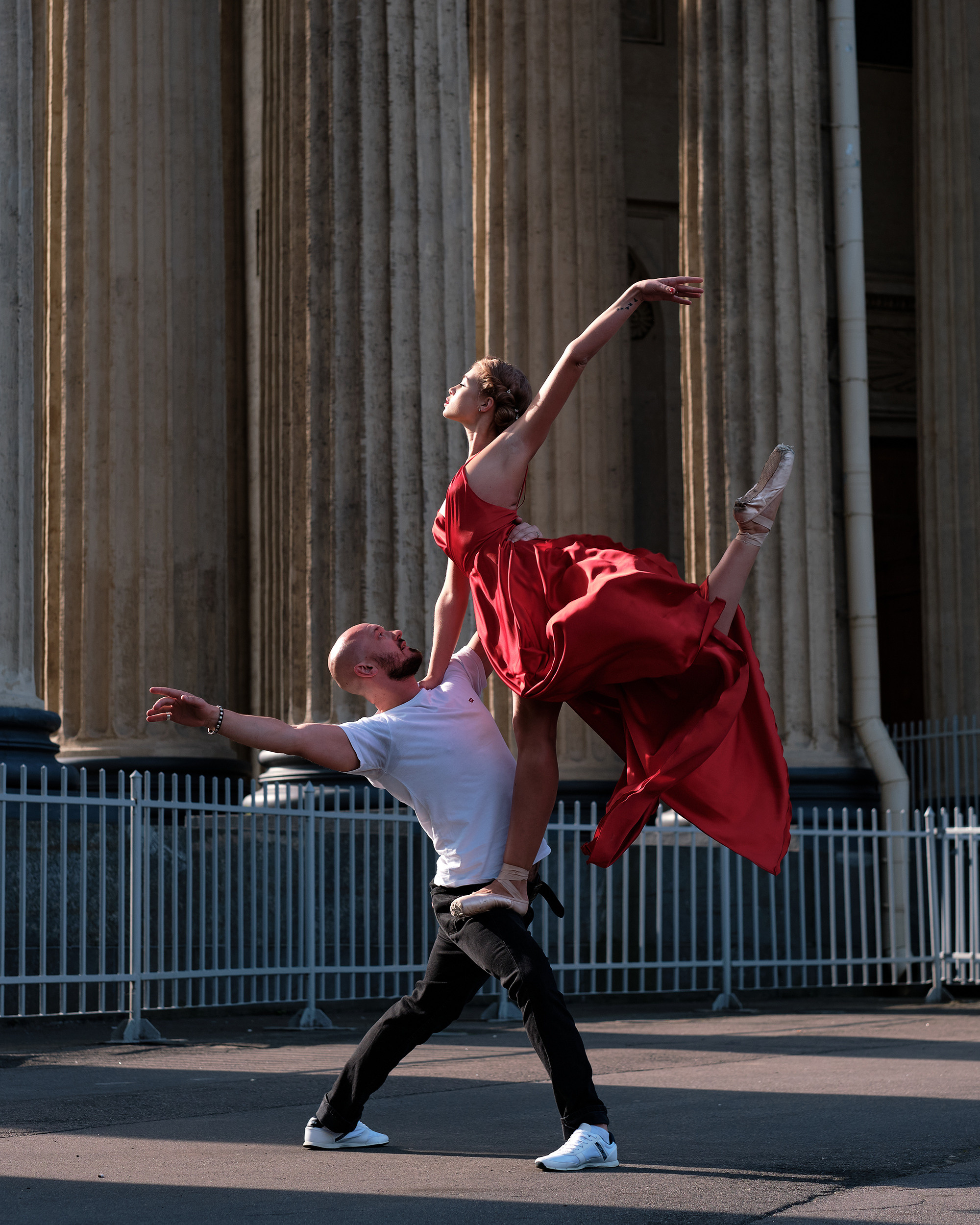 Балетная фотосессия Виталия и Даши у Исаакиевского Собора. Портретная фотосъемка в Москве. Фотограф Алексей Афанасьев