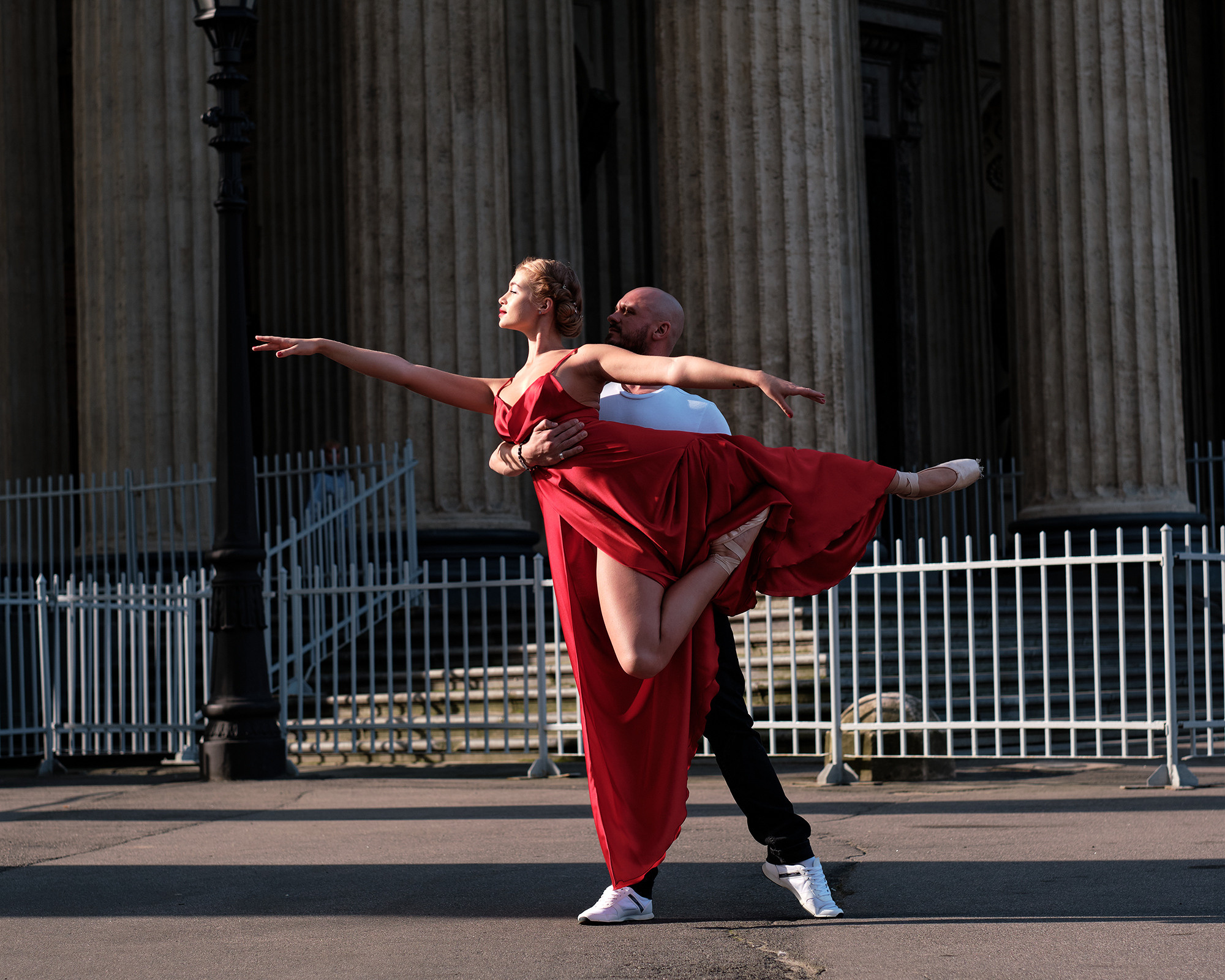 Балетная фотосессия Виталия и Даши у Исаакиевского Собора. Портретная фотосъемка в Москве. Фотограф Алексей Афанасьев