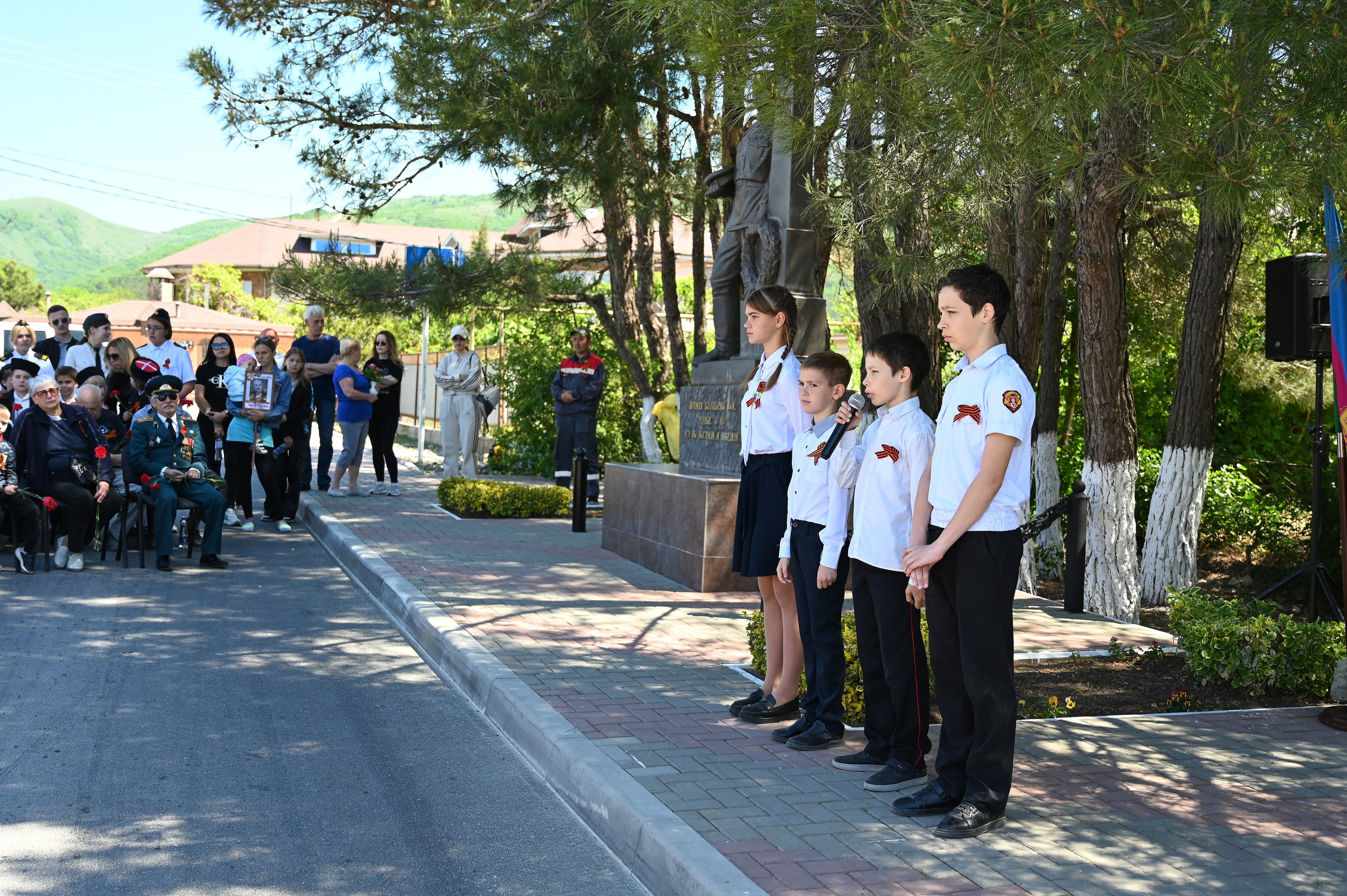 Митинг в с. Виноградное. Жизнь курорта Кабардинка в фотографиях