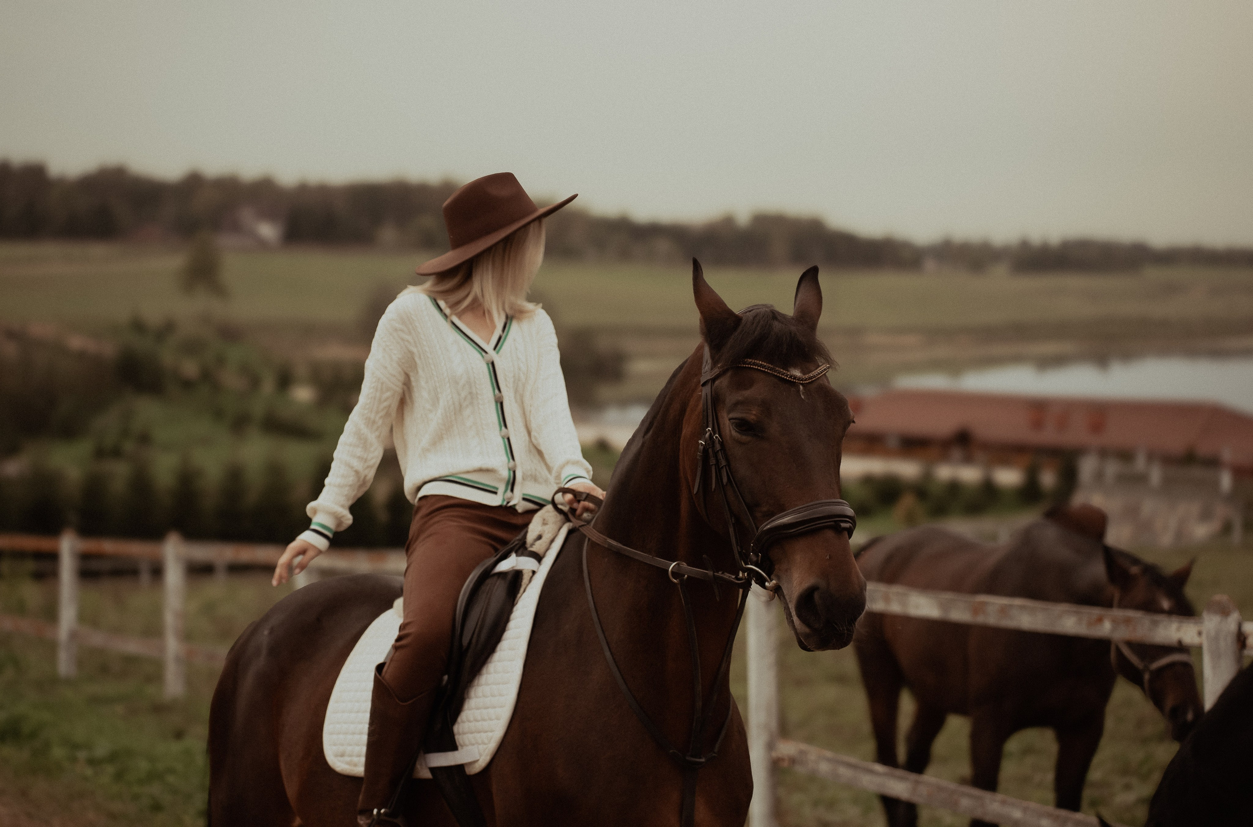 Элегия в седле 📸+🎬. Видеограф / Фотограф  — Яна Спащанская