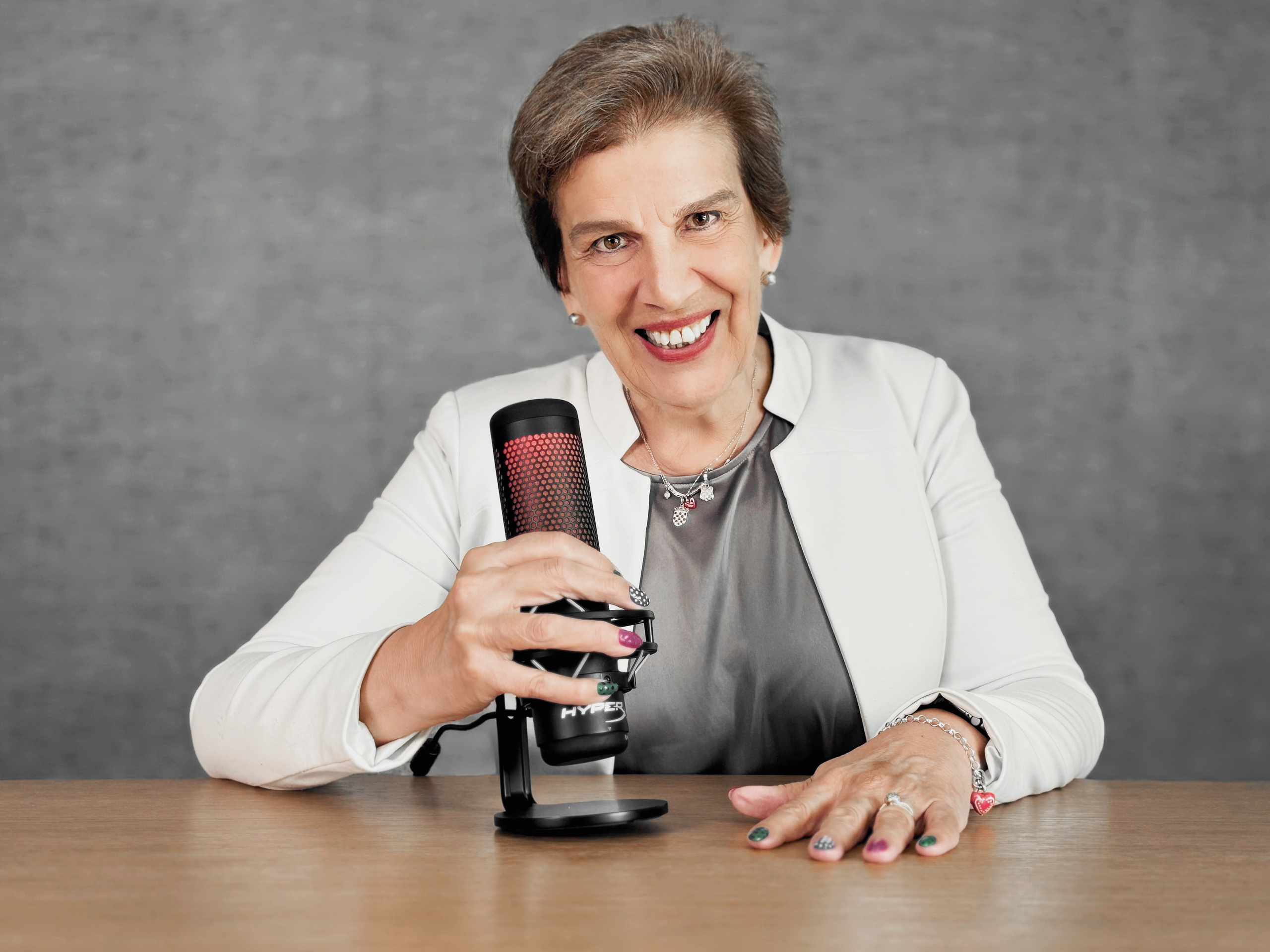 Fotografía Corporativa y Retratos Profesionales en Santiago, Chile. Retrato formal. Fotos Profesionales para LinkedIn, Empresas. Fotógrafa en Santiago, Chile | Julia Zalnova