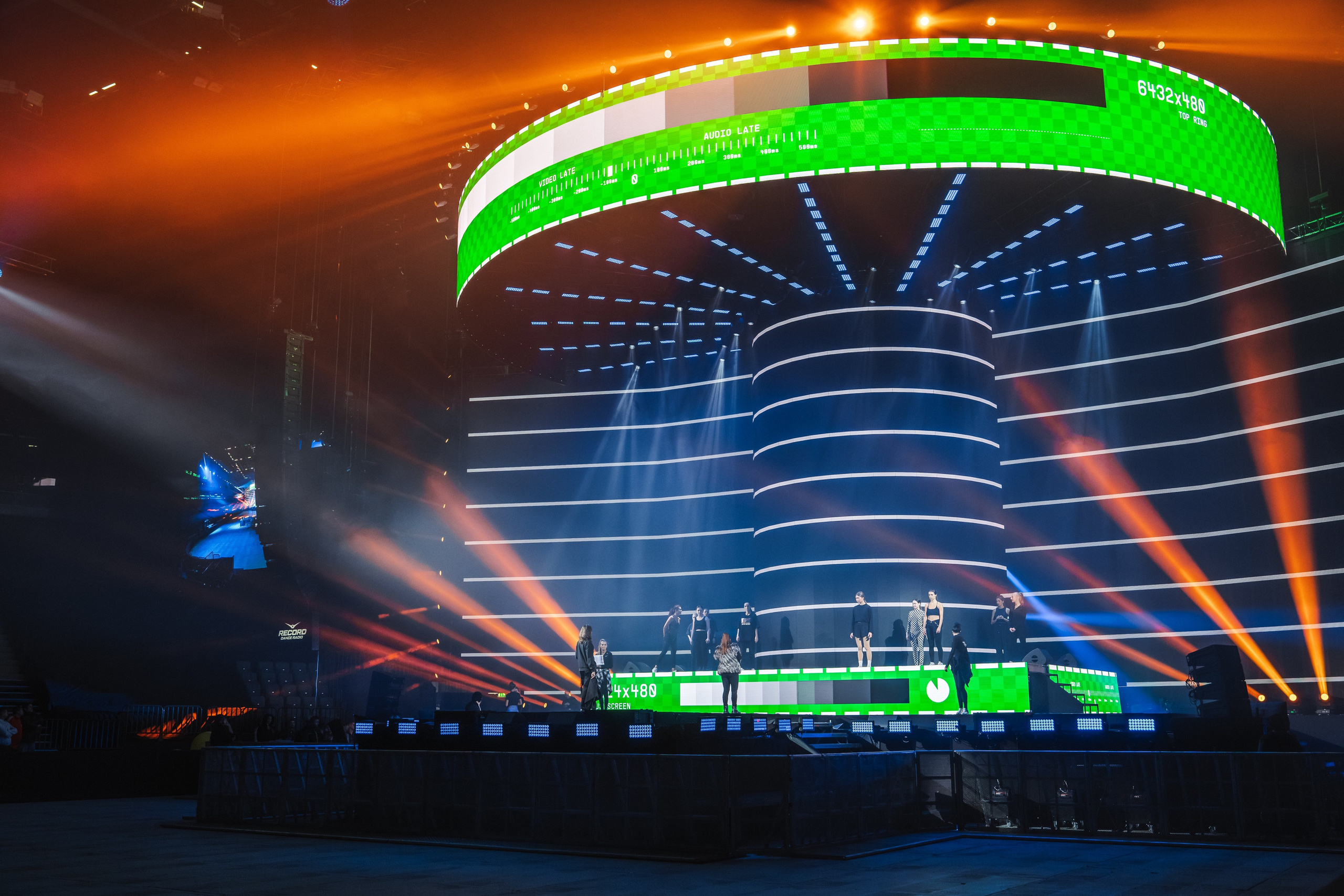 Superdiskoteka 90. Svyatoslav Bunkov | photographer