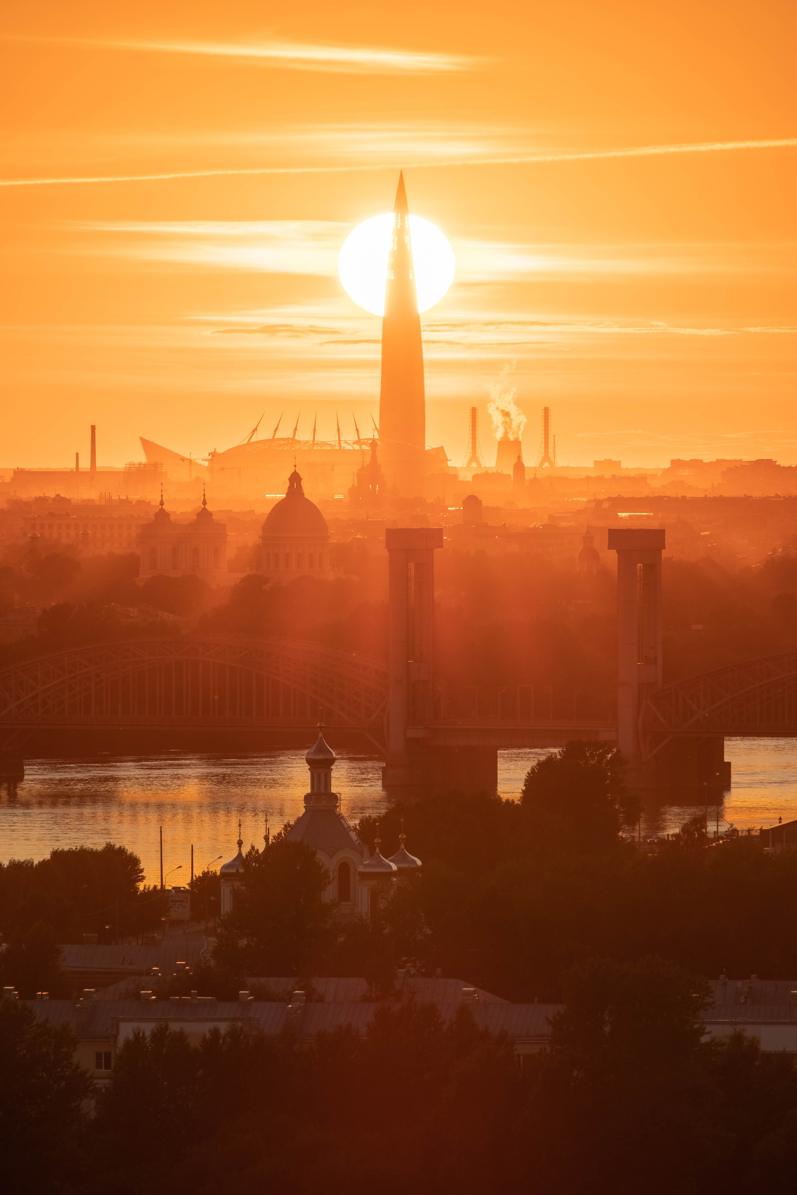 Галерея работ в жанре пейзажа, городского пейзажа и архитектуры. Покупка лицензий для коммерческого использования. Интерьерный фотограф в Санкт-Петербурге Михаил Азаров. Печать и продажа фотографий