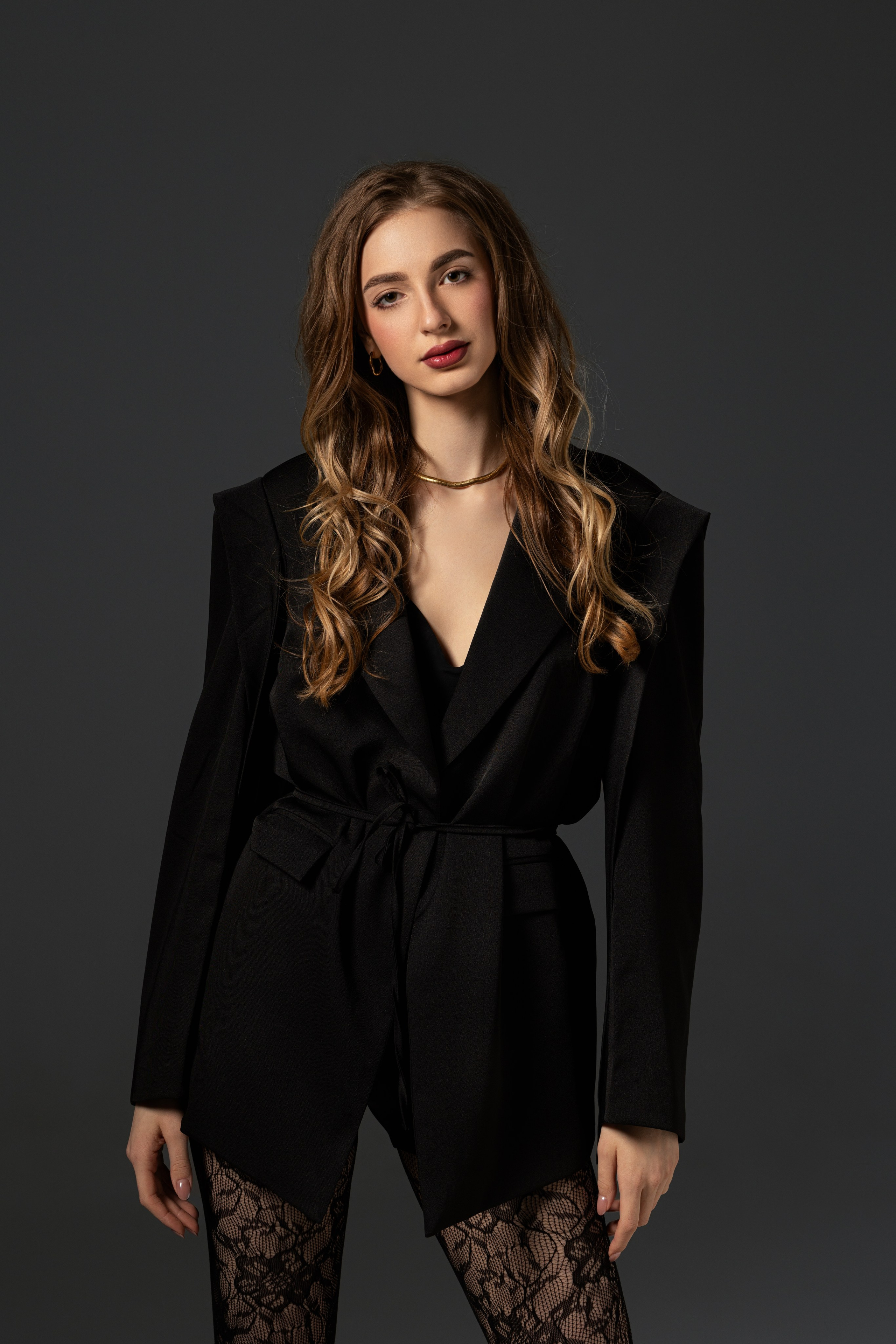 Студийная съемка на циклораме с импульсным светом с Ксенией для «себя». Дмитрий Шульгин, портретный фотограф в Воронеже