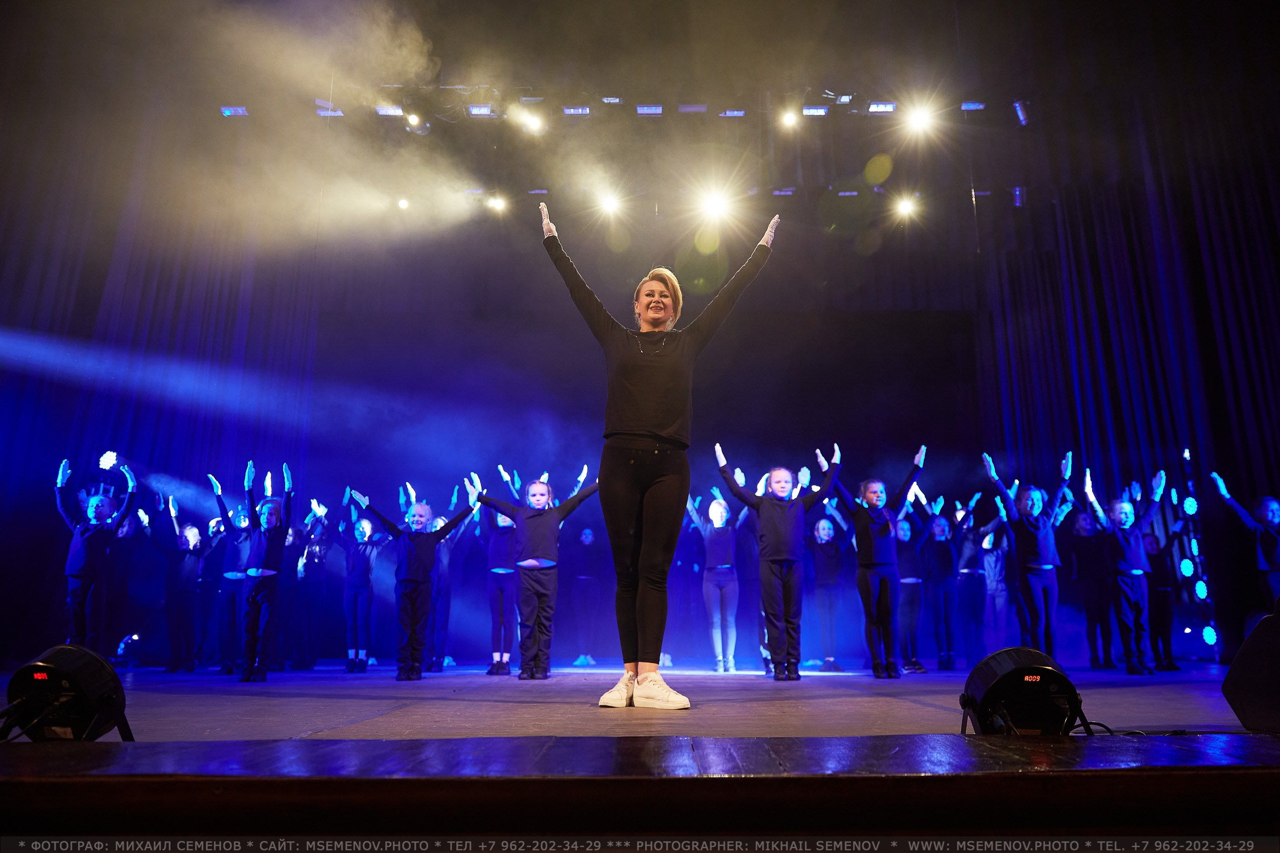 АНОНС фоторепортажа «Танцуй вопреки…» Танцевальный клуб «Априори». Фотограф, фотопроекты Михаила Семенова в Ярославле. Фотошкола