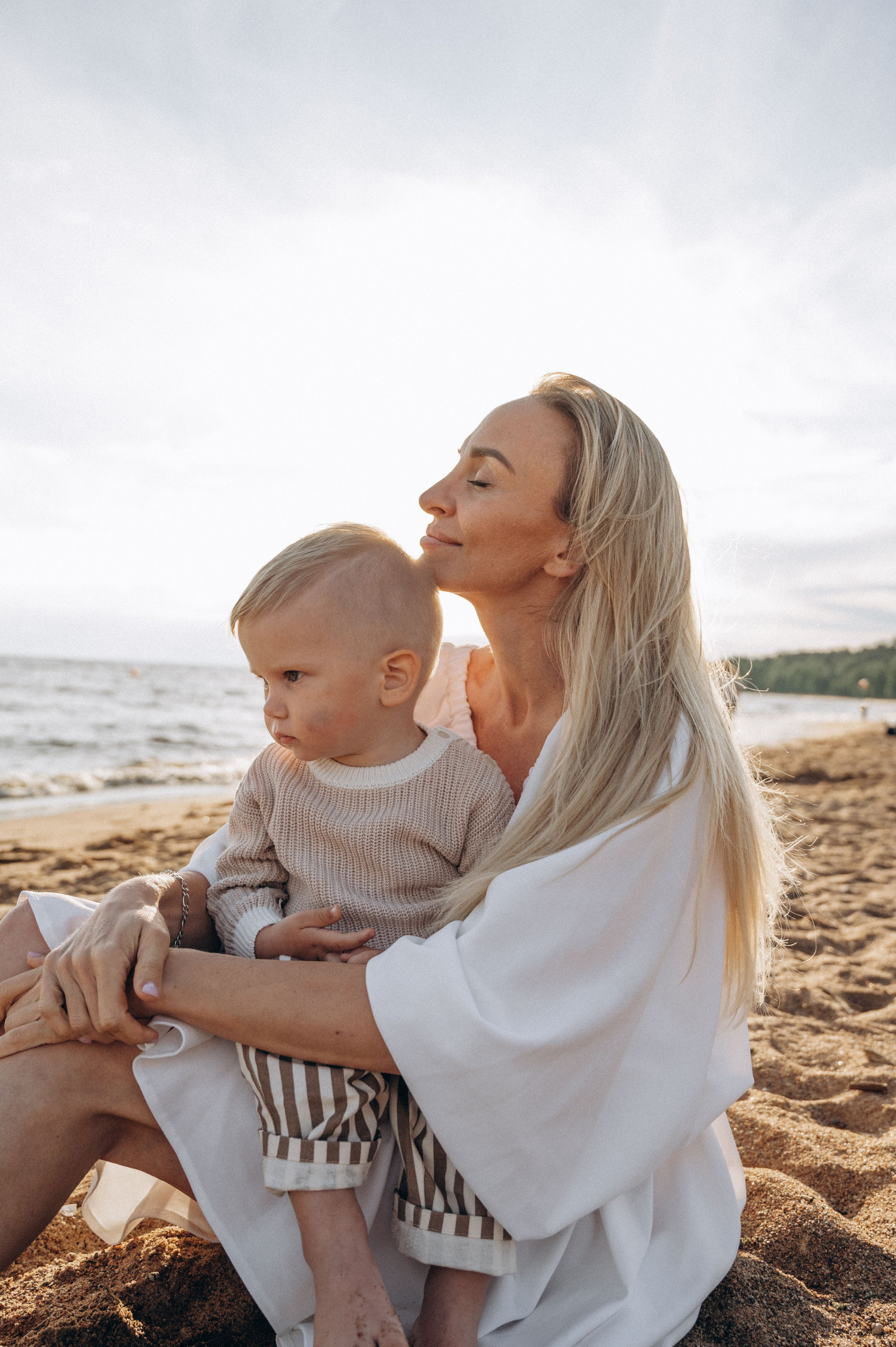 Фотопоргулка. Профессиональный фотограф беременности в СПБ. Стильные фотосессии беременности в стиле минимализм и классическая фотография