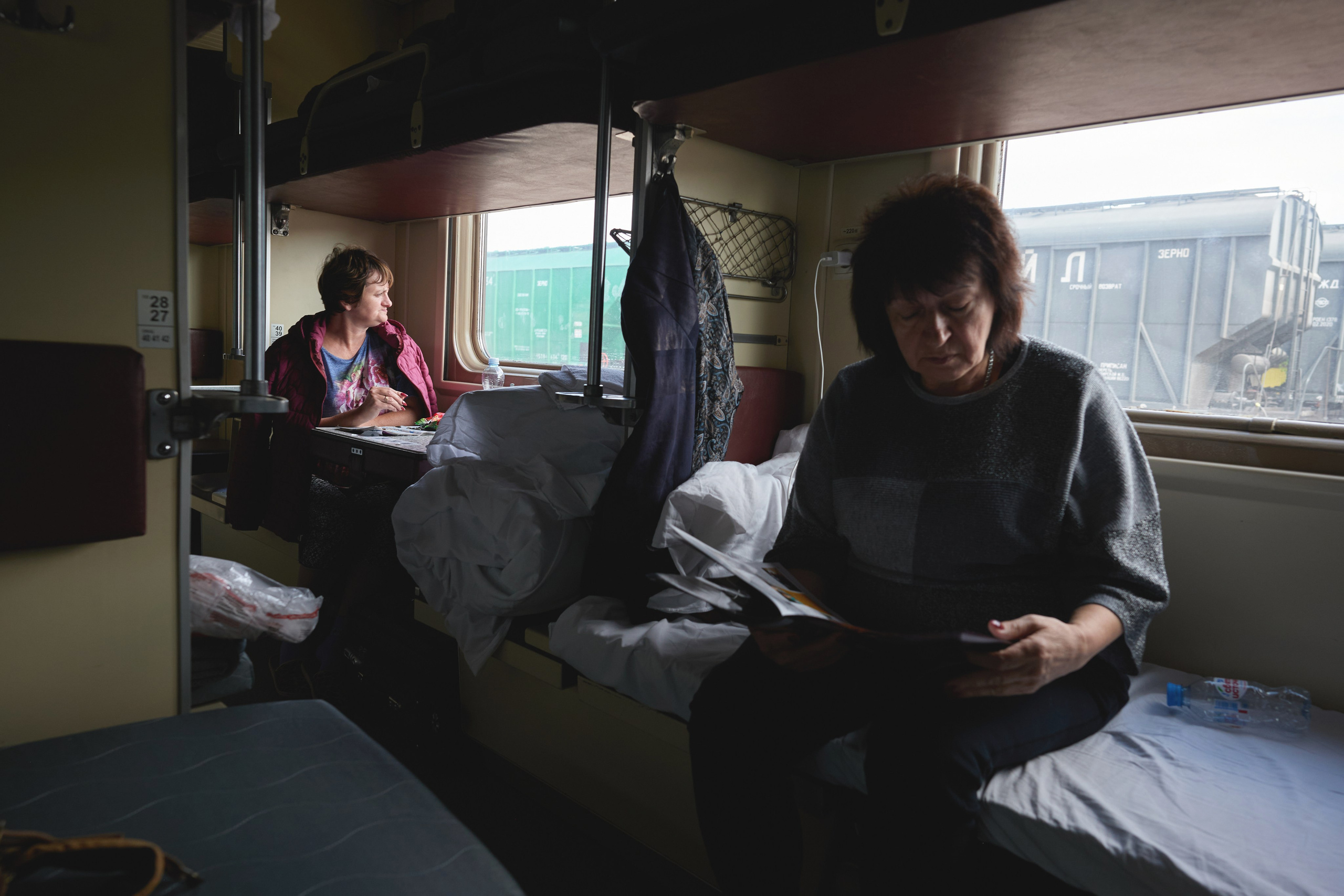 Поезд из Петербурга в Адлер. Где-то в районе города Ефремов, Тульская область