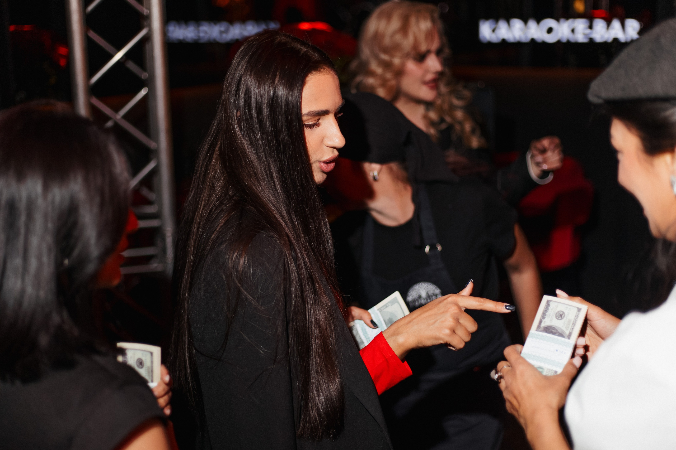 LA FAMIGLIA — SOLOVI — 1 YEAR. СВОИ. ФОТООТЧЕТЫ-СОБЫТИЯ-МЕСТА