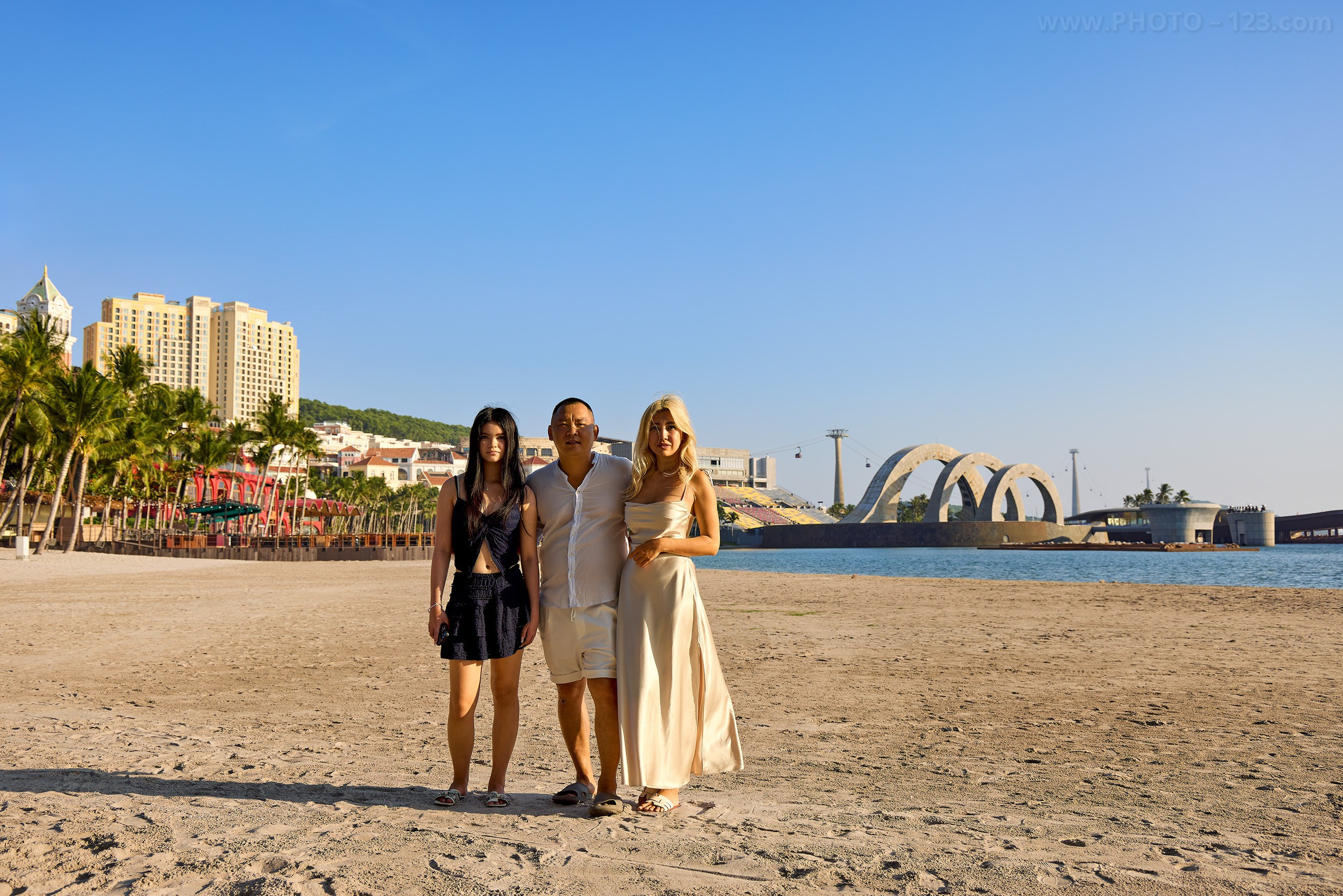 Sunset Town Family Portraits. Фотограф в Нячанге: коммерческая и семейная съемка | photo-123.com