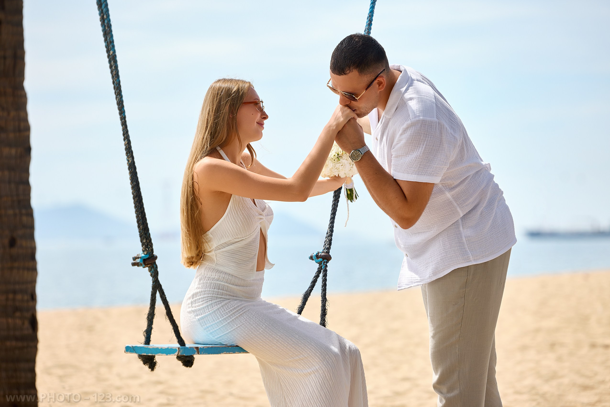 Romantic Couple Photoshoot in Nha Trang. Фотограф в Нячанге: коммерческая и семейная съемка | photo-123.com