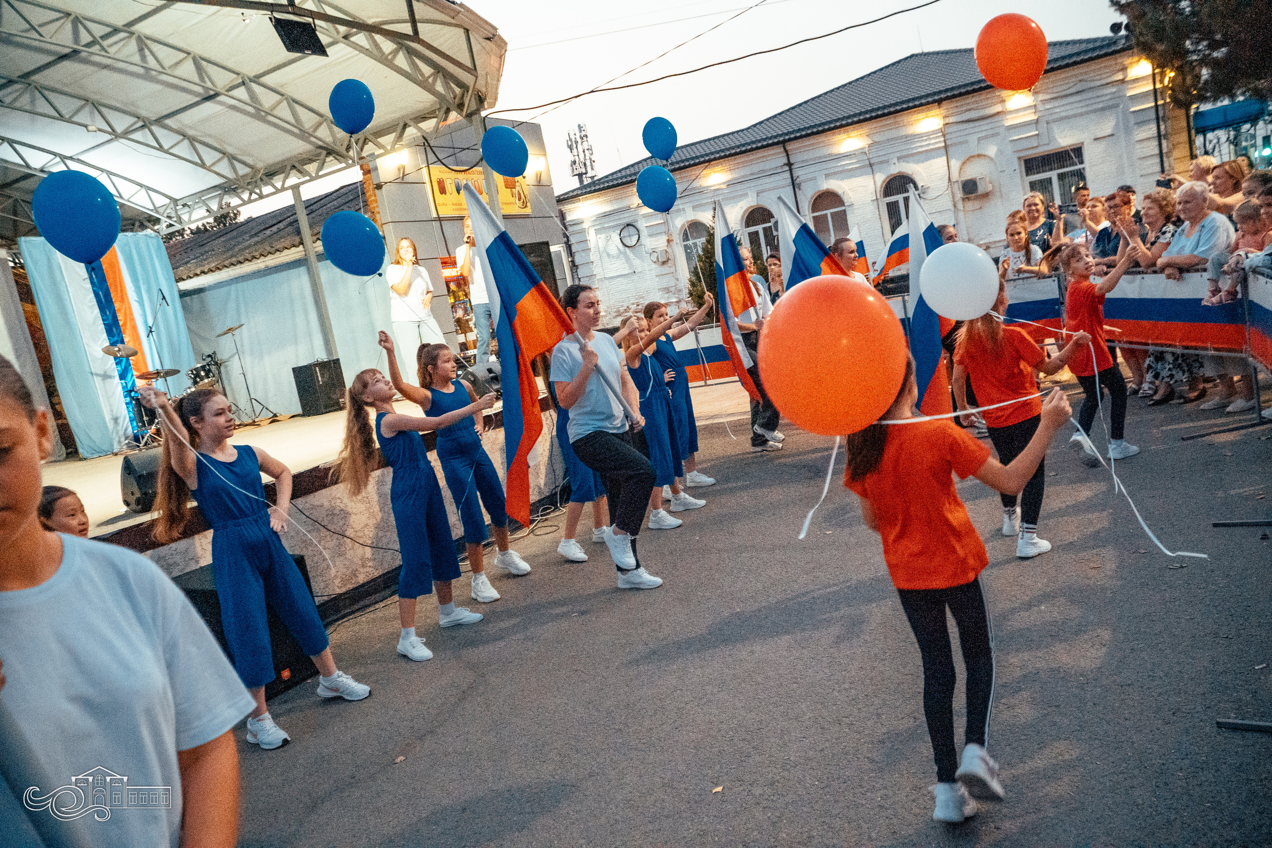 День Государственного флага Российской Федерации. Новотитаровский Дом культуры