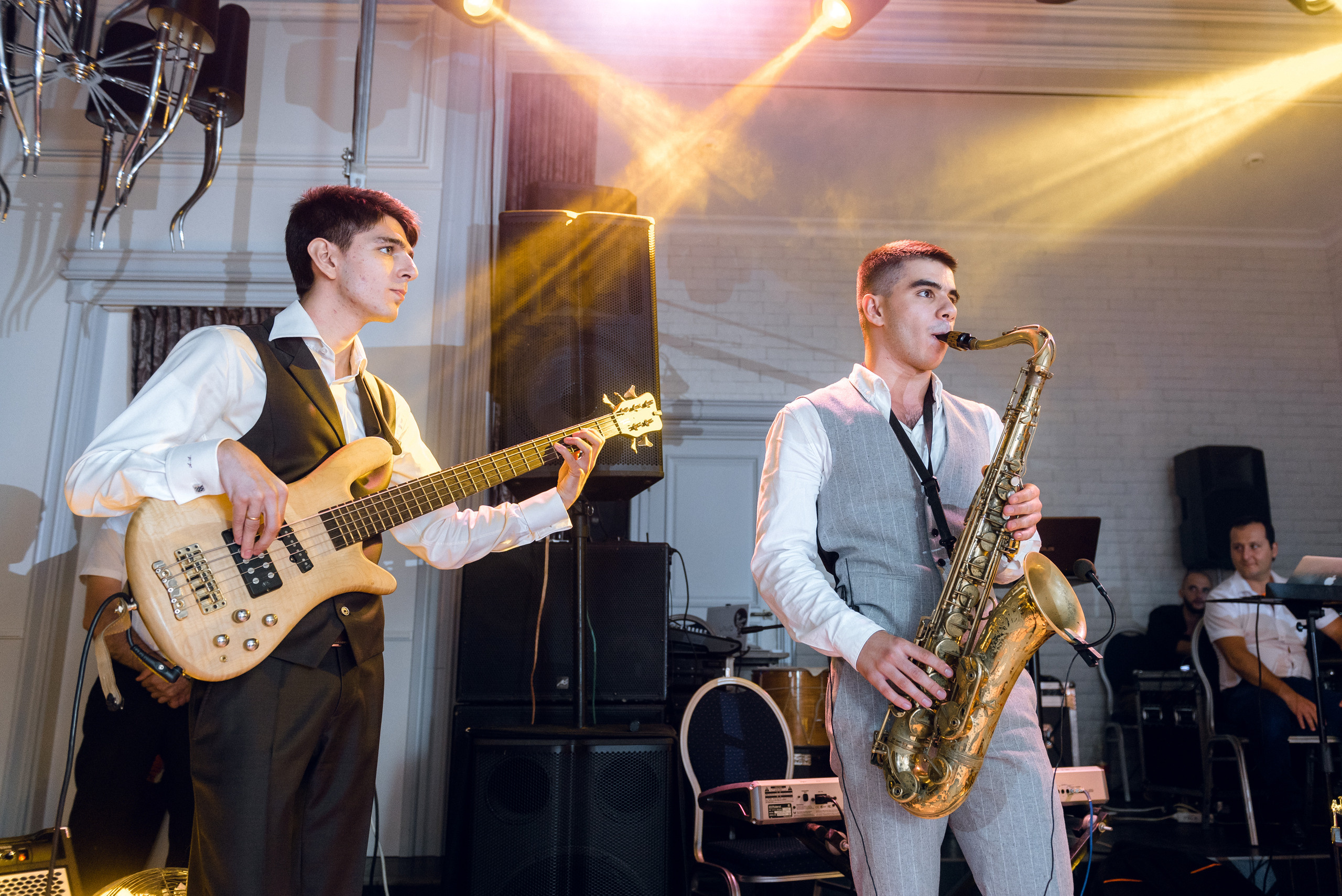 Фотограф и видеограф на свадьбу в Ростов-на-Дону