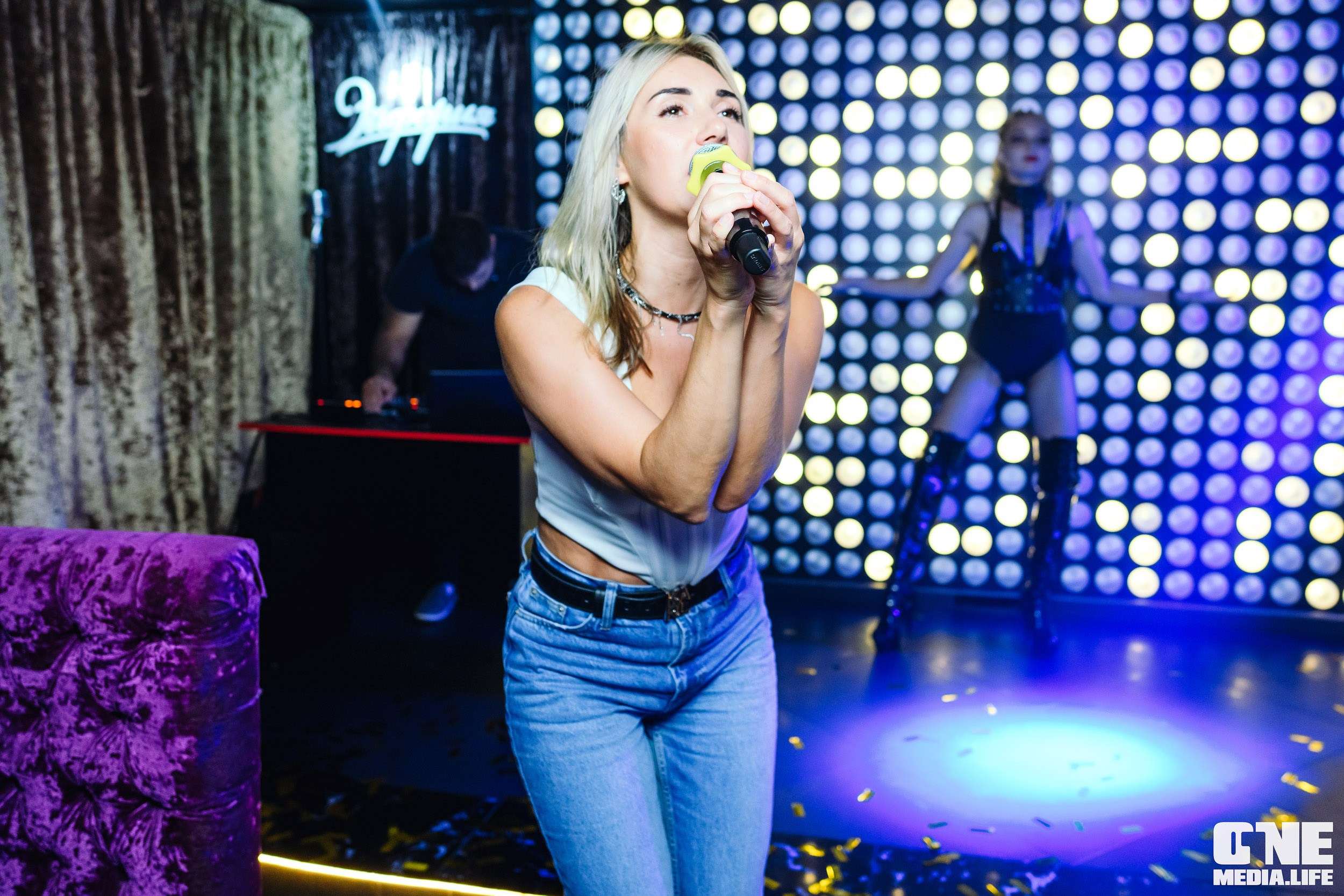 Фоторепортаж из караоке-клуба Эйфория. One Media Life: фоторепортажи, фотоотчеты с мероприятий и заведений