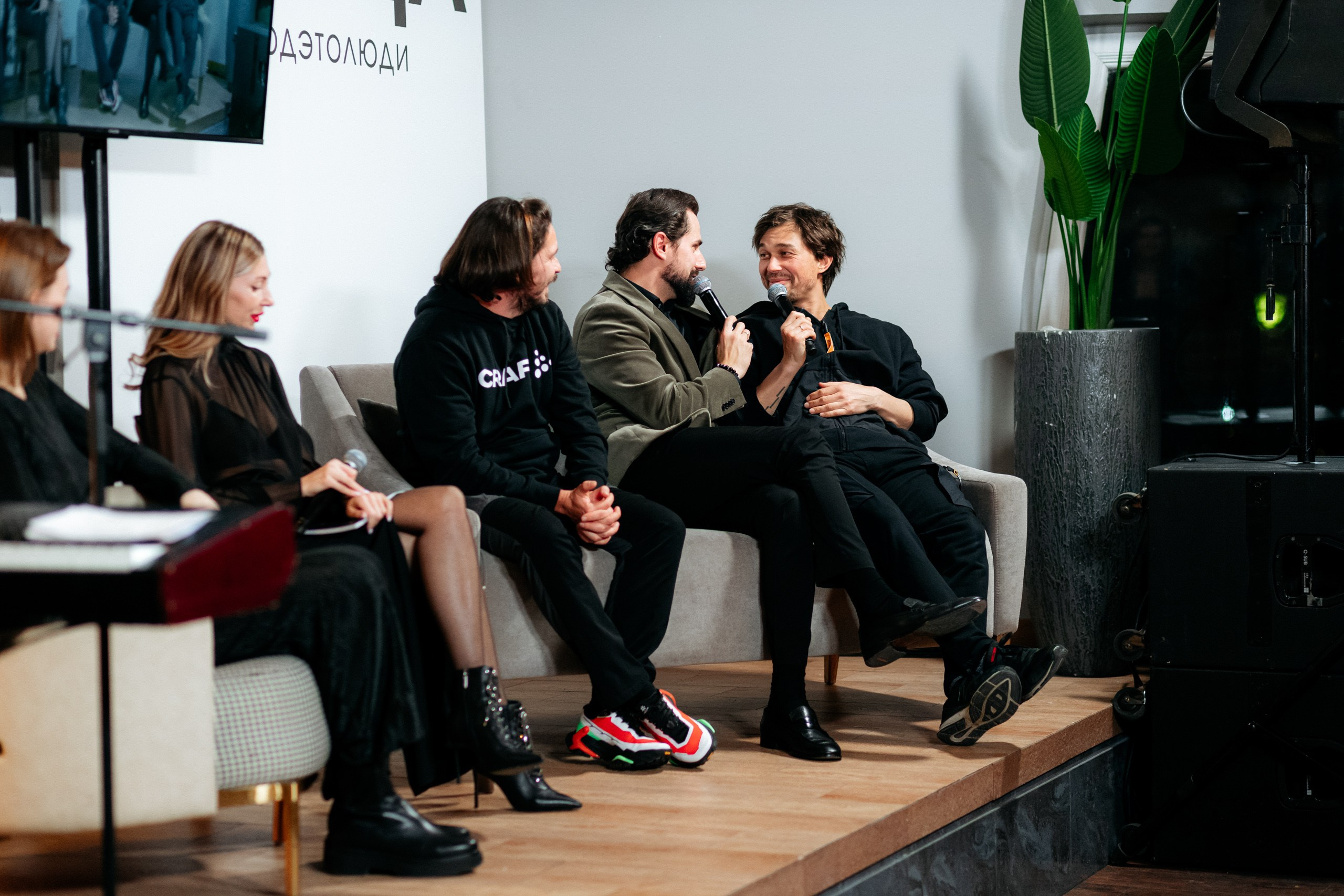 ЛИЦА.DV. СВОИ. ФОТООТЧЕТЫ-СОБЫТИЯ-МЕСТА