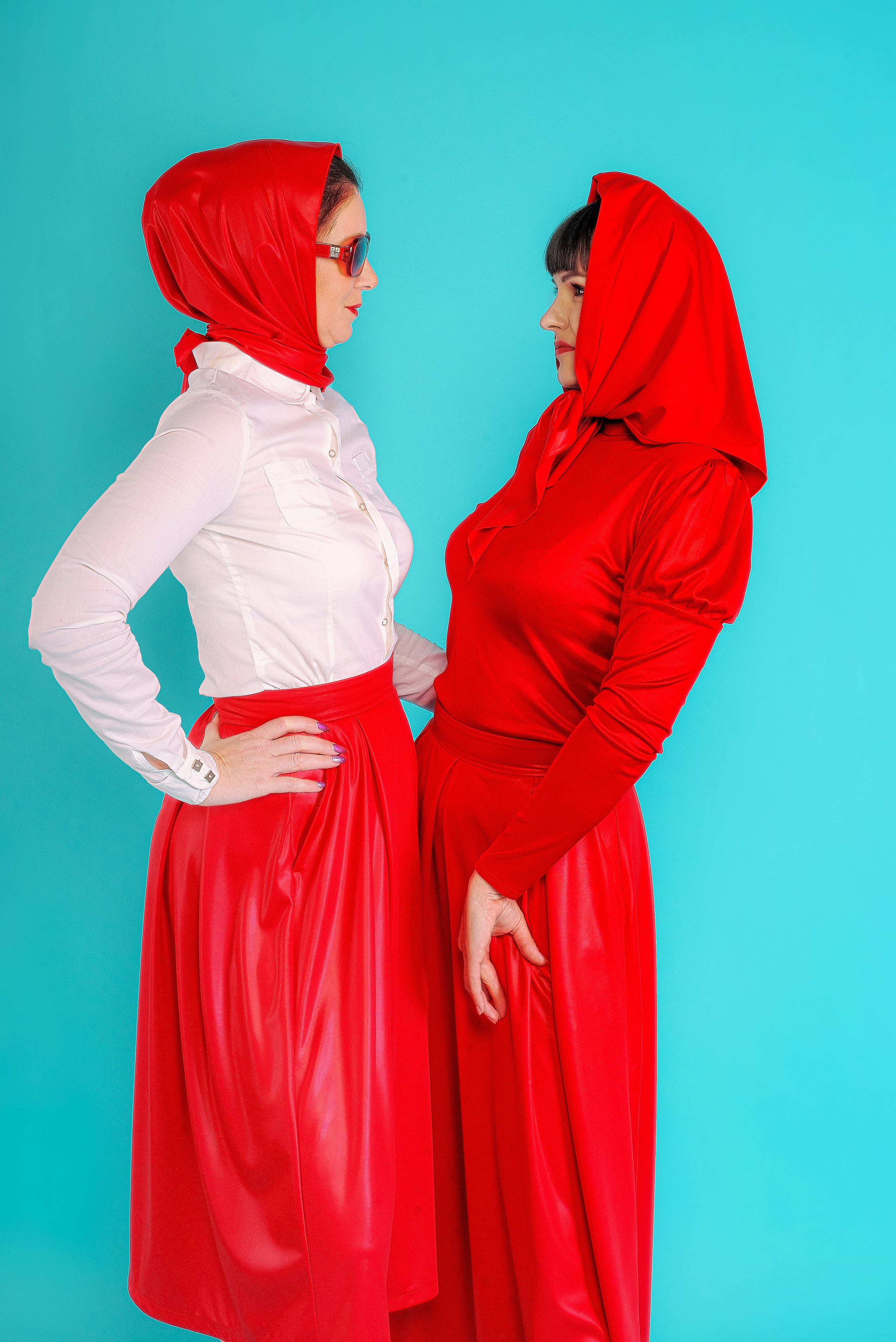 модель ,одежда ,дизайнерская одежда , позирование , модельные снепы , портфолио , модельное портфолио , фото модели . модель , студия , свет ,эмоция ,харизма .